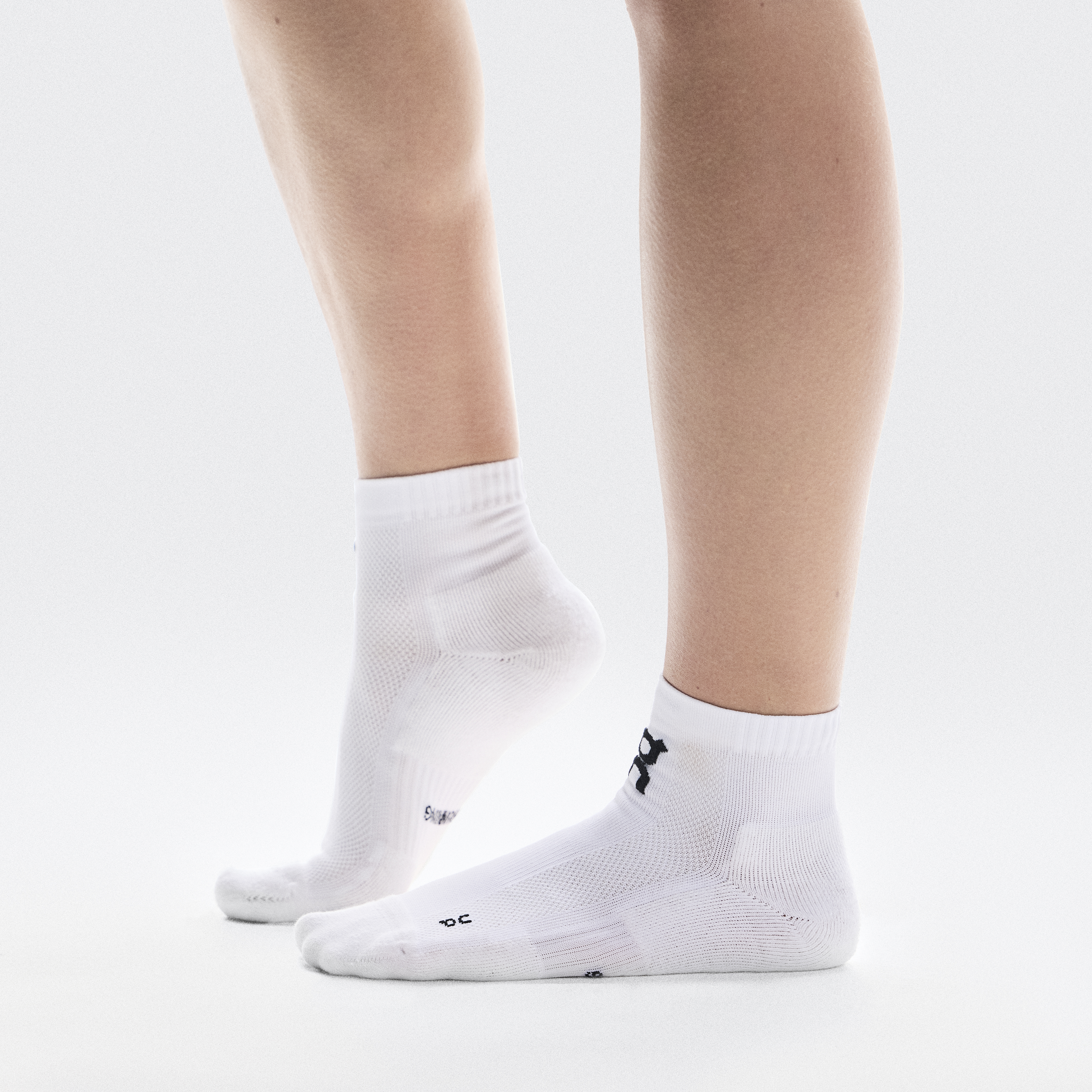 Core Run Sock Mid 2P in White