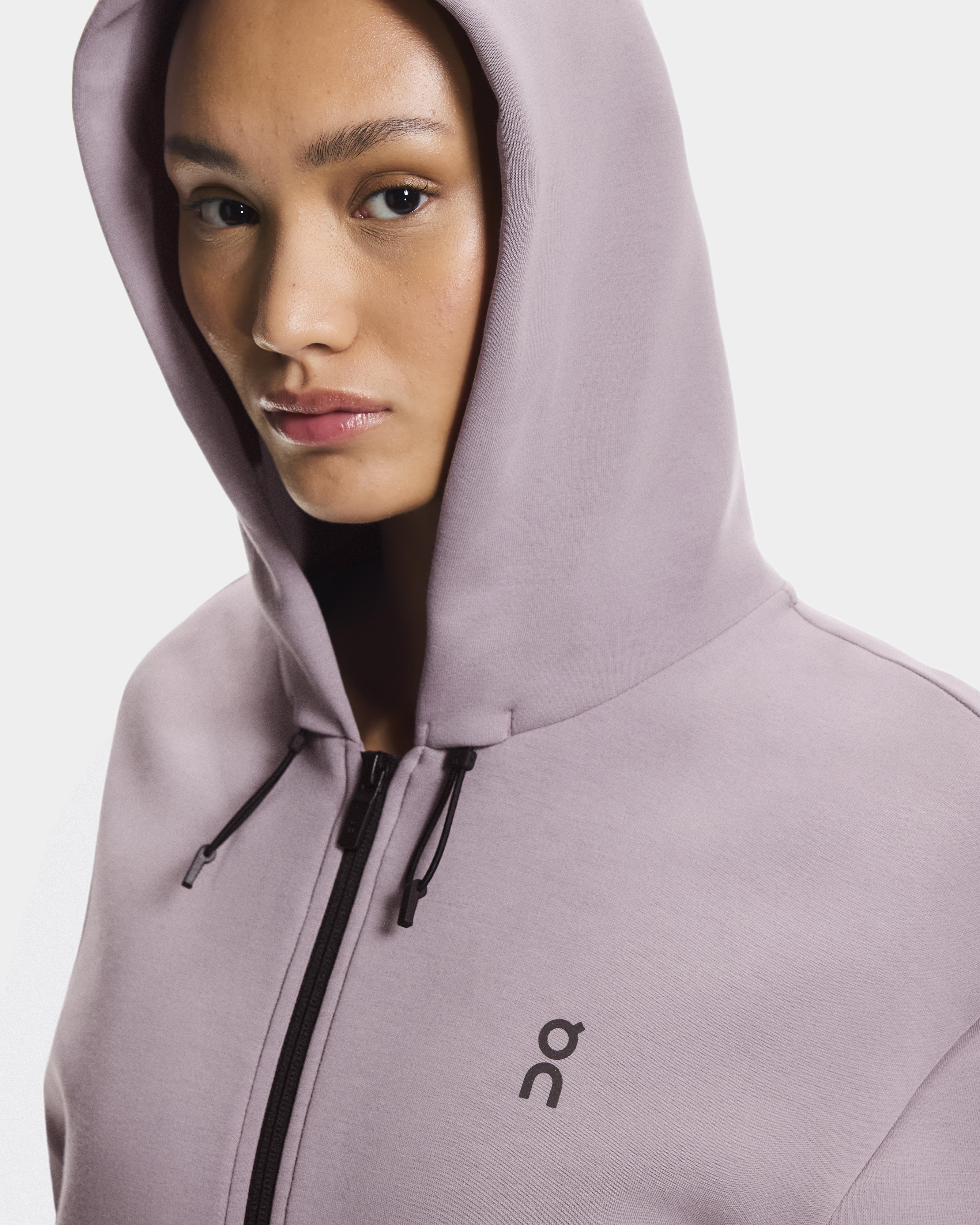 ウィメンズ Focus Tech Zip Hoodie | On 日本