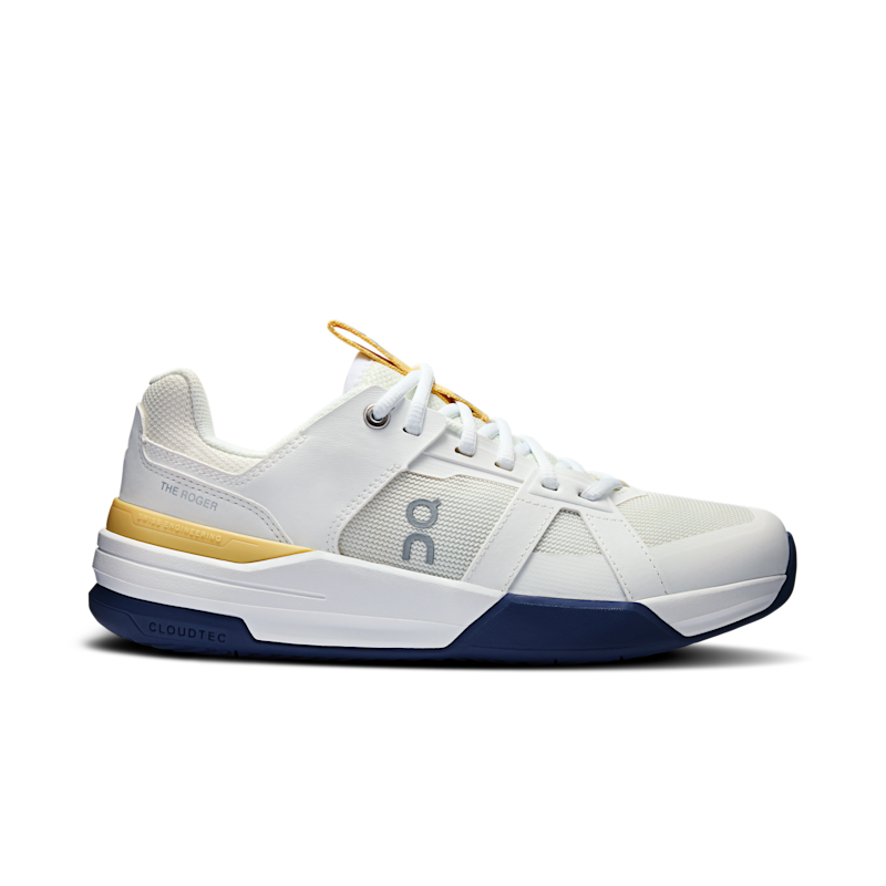 On THE ROGER Clubhouse Pro Youth Lifestyle Shoe in White/Currant, Size: 6.5, Recycled Polyester