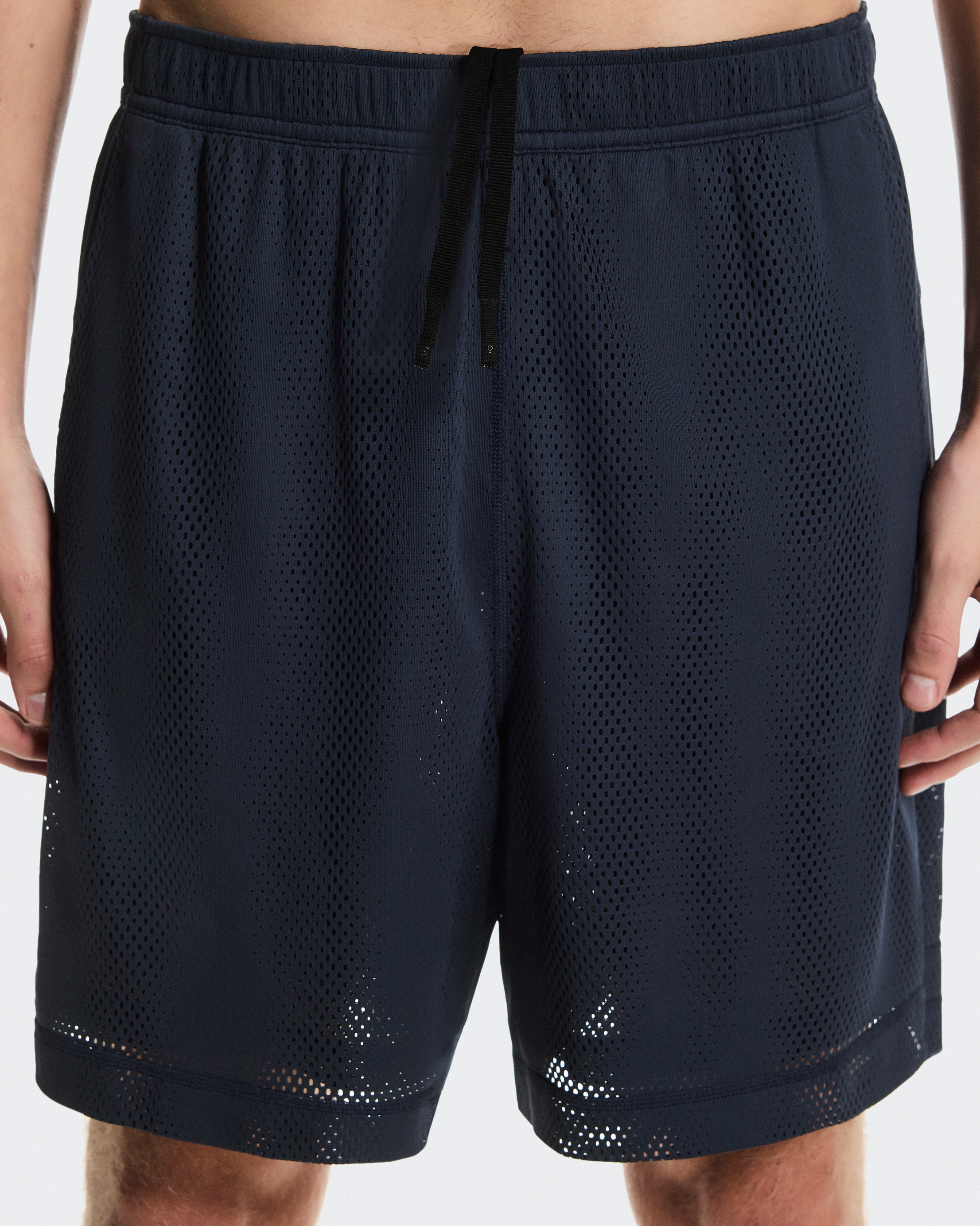 上下セット。Train-t&performance-shorts Men's Train Volt Shorts | On United States