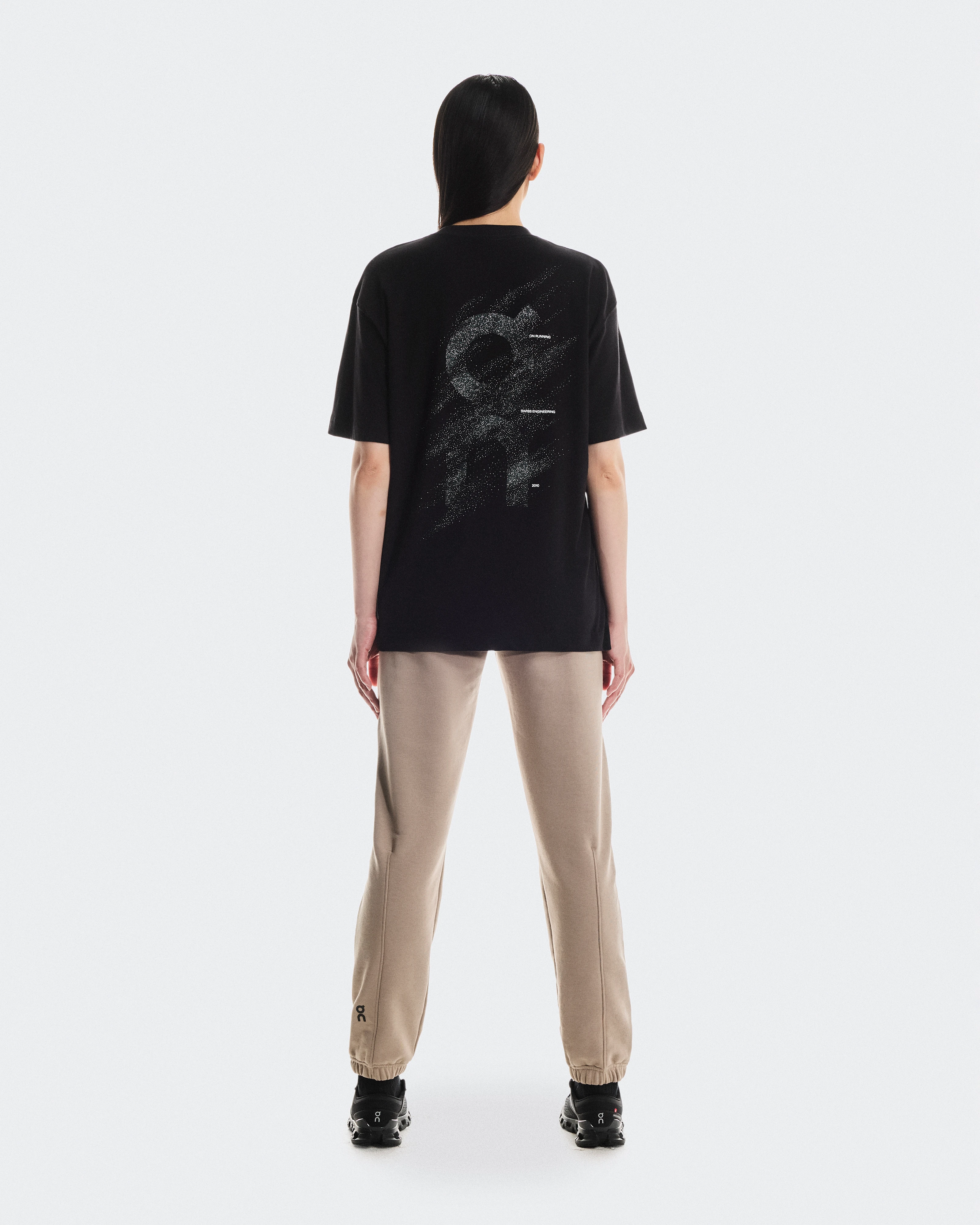 On Club T Graphic Black & Olive Women Tops and t-shirts