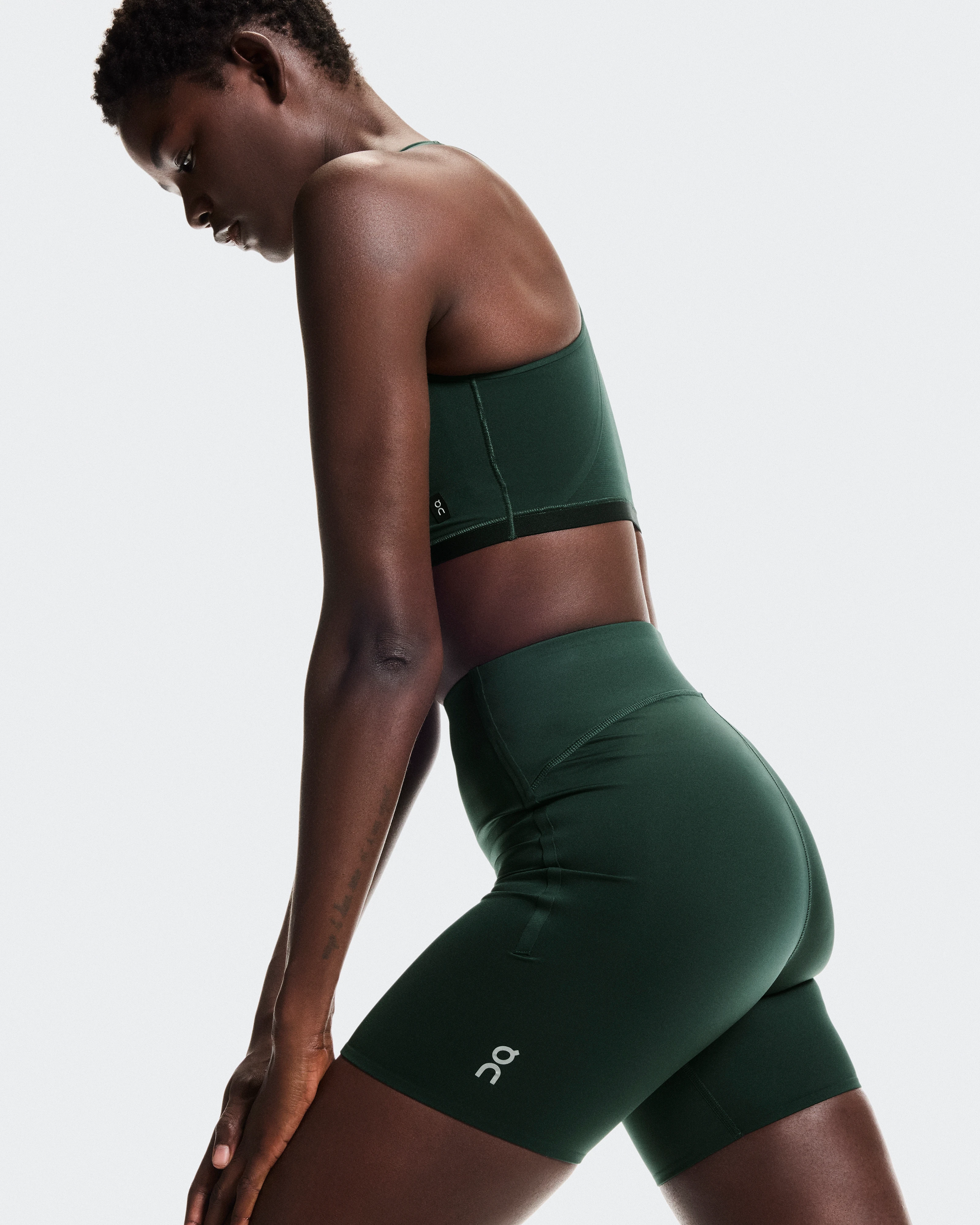 On Train Tights Short Obsidian Women Tights