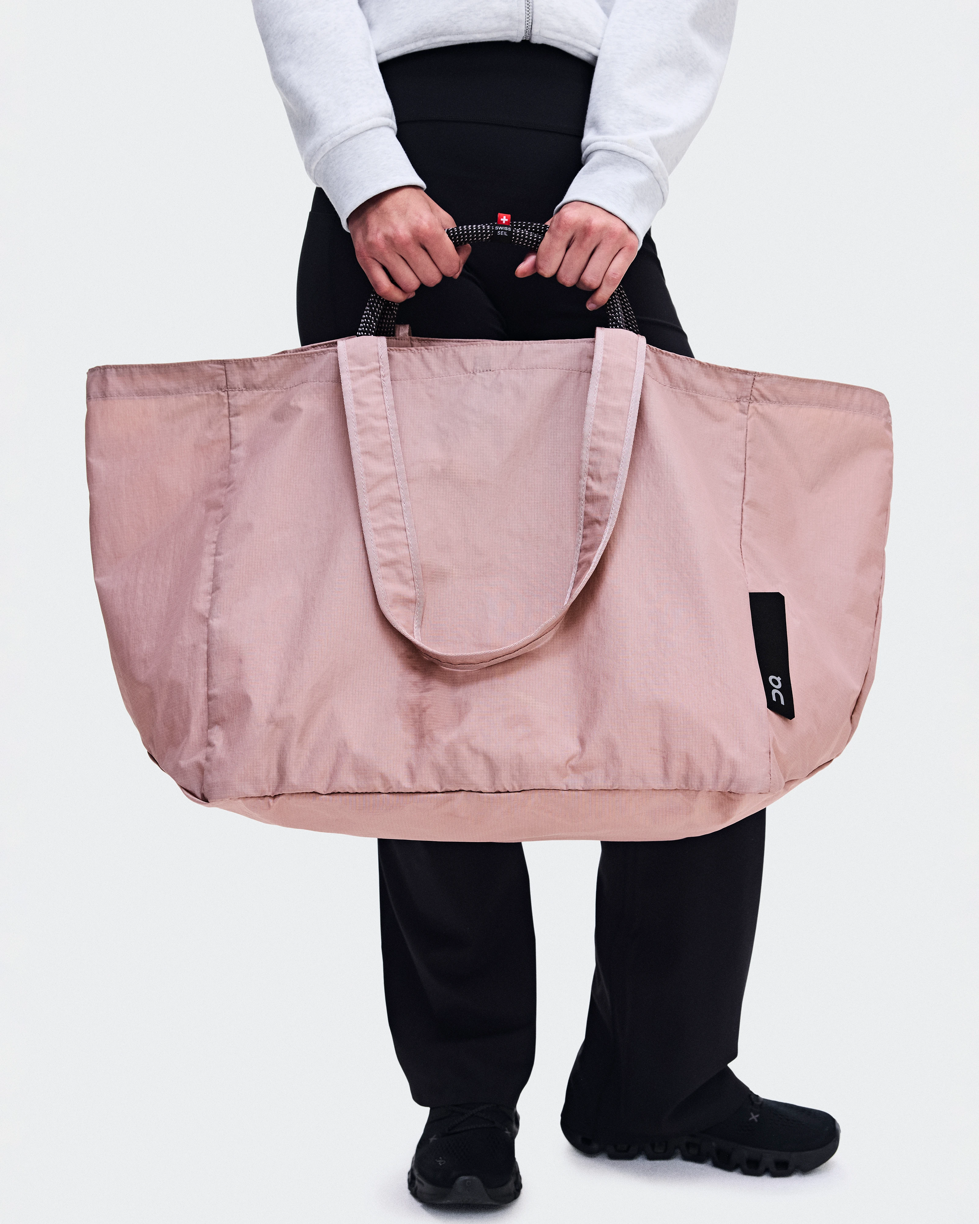 On Cargo Pack 60L Biscuit Unisex Bags