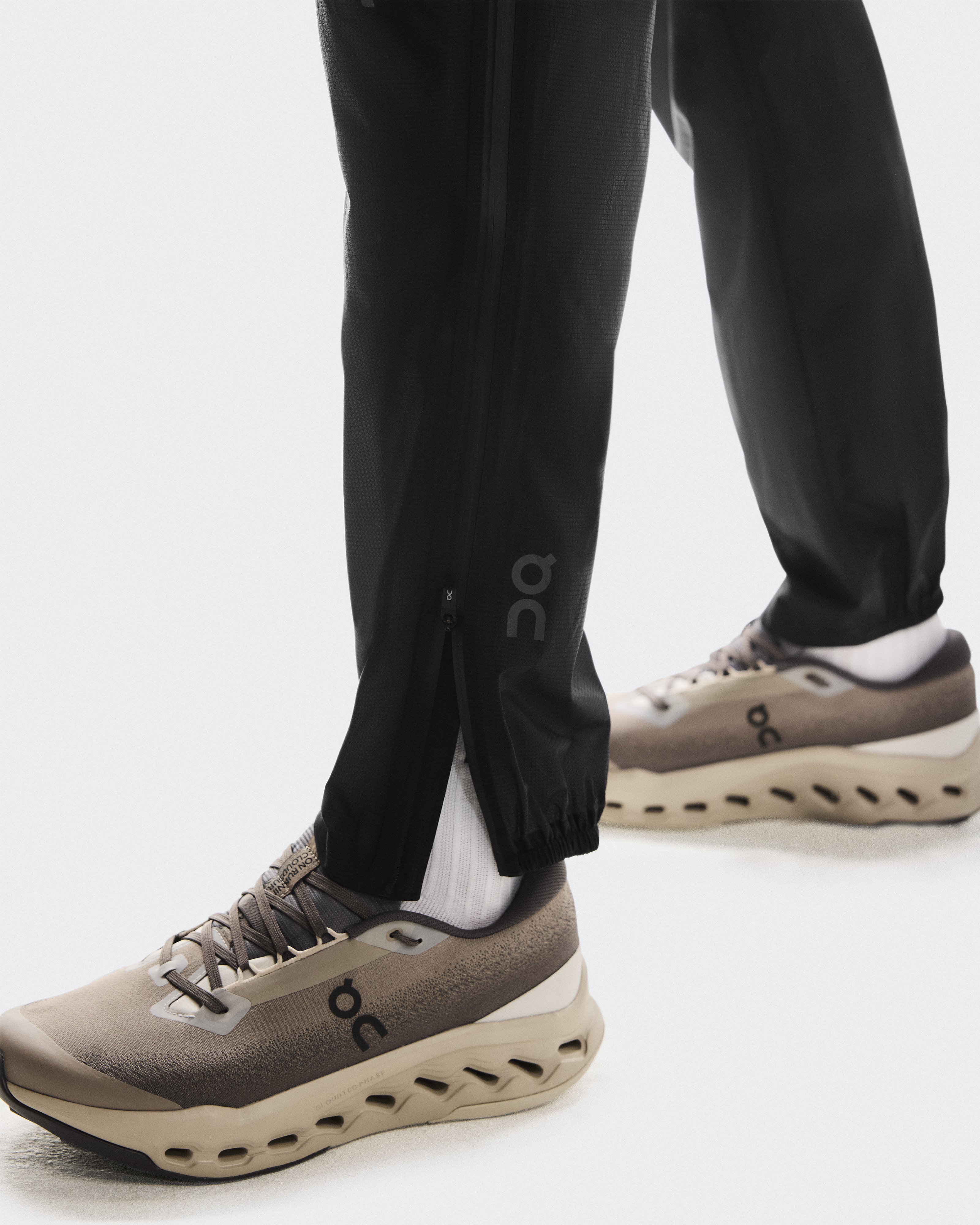 ON RunningPants　М　ブラック 106.00137.jpg