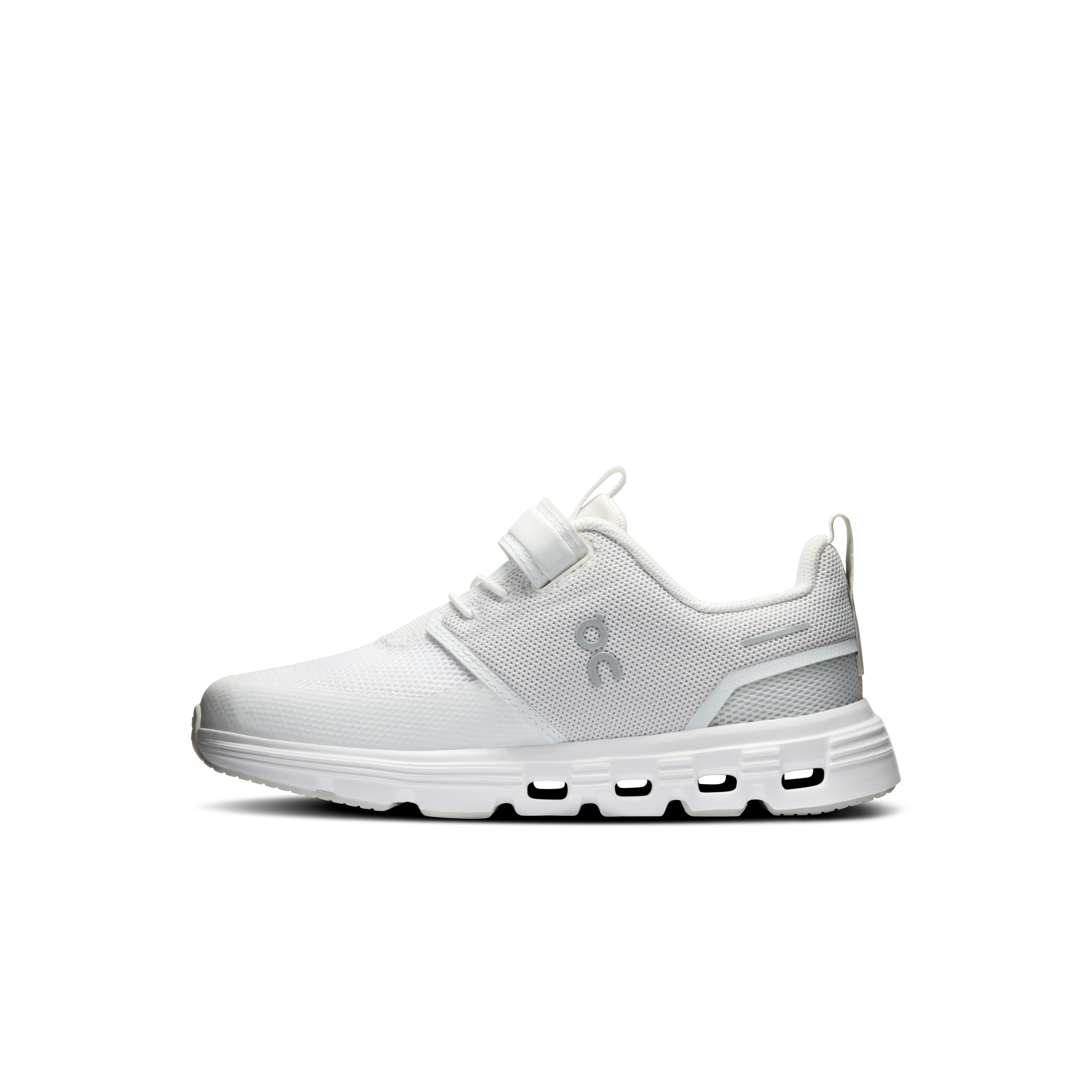 On Cloud Play 2 White & White Kids Active life Shoes