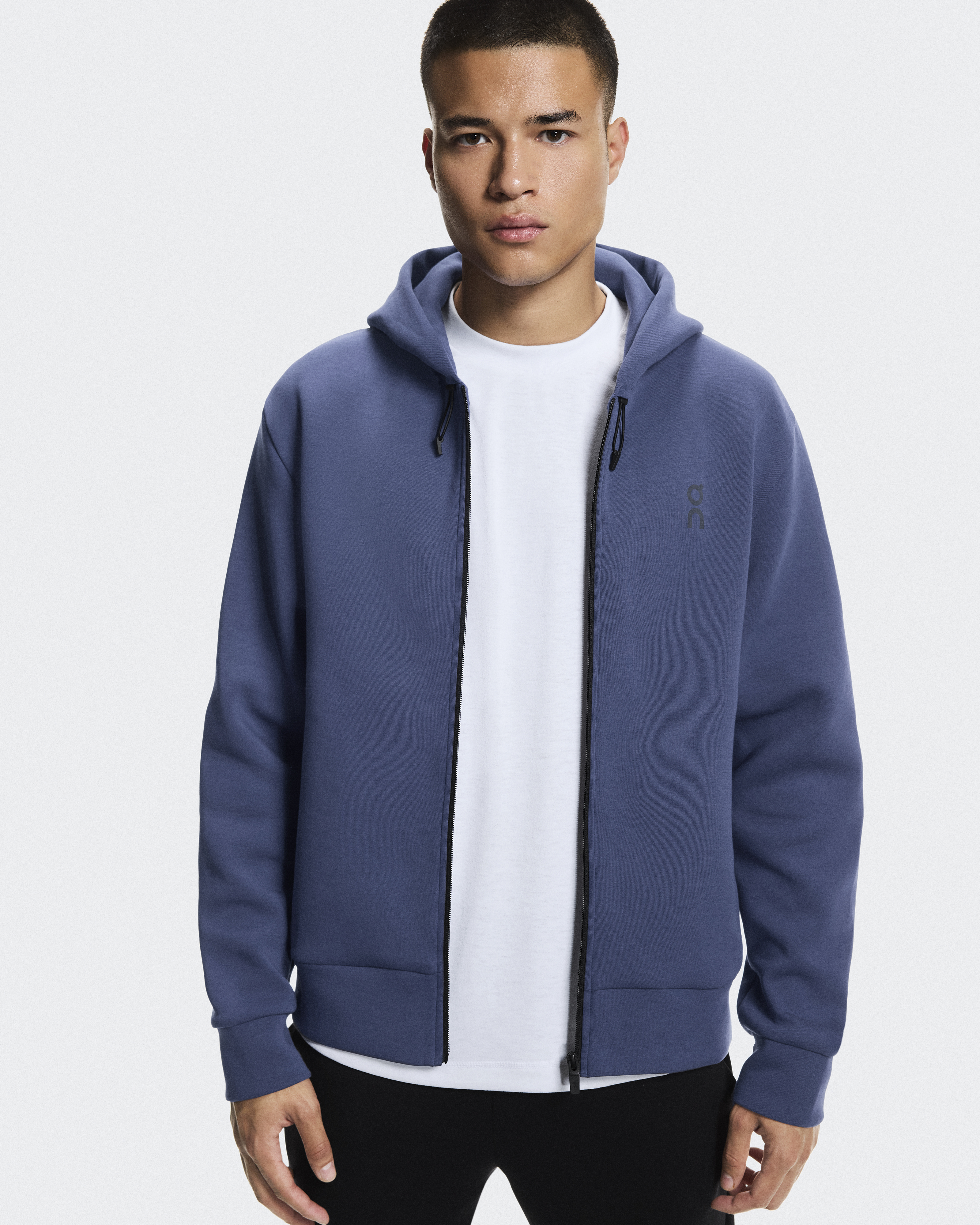 トップス On Zipped Hoodie Men's Focus Tech Zip Hoodie | Blue | On United States