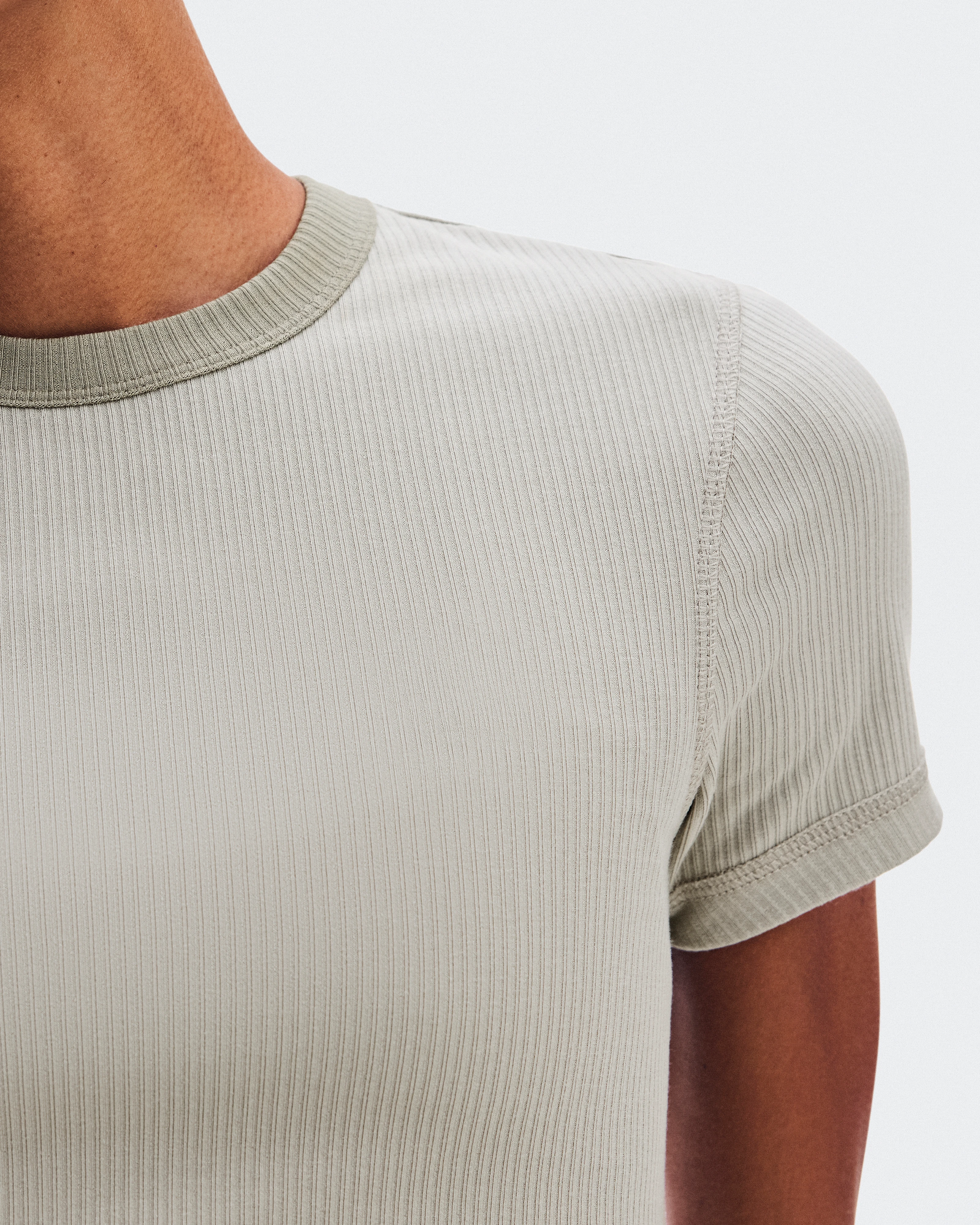 On All-Day Ribbed T-Shirt Brume Feminino Partes de cima e camisetas
