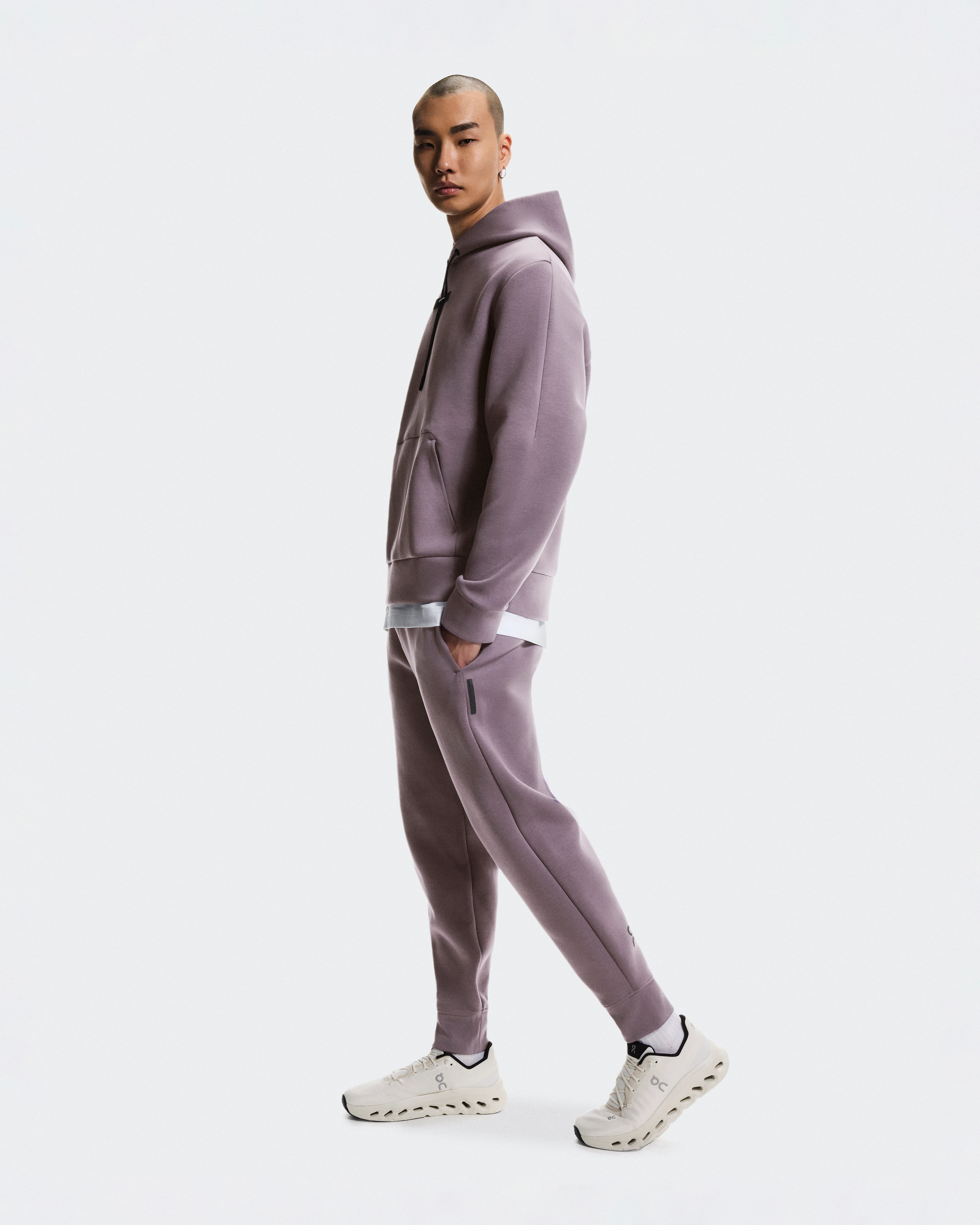 On Focus Tech Sweatpants Dewberry 남성 팬츠