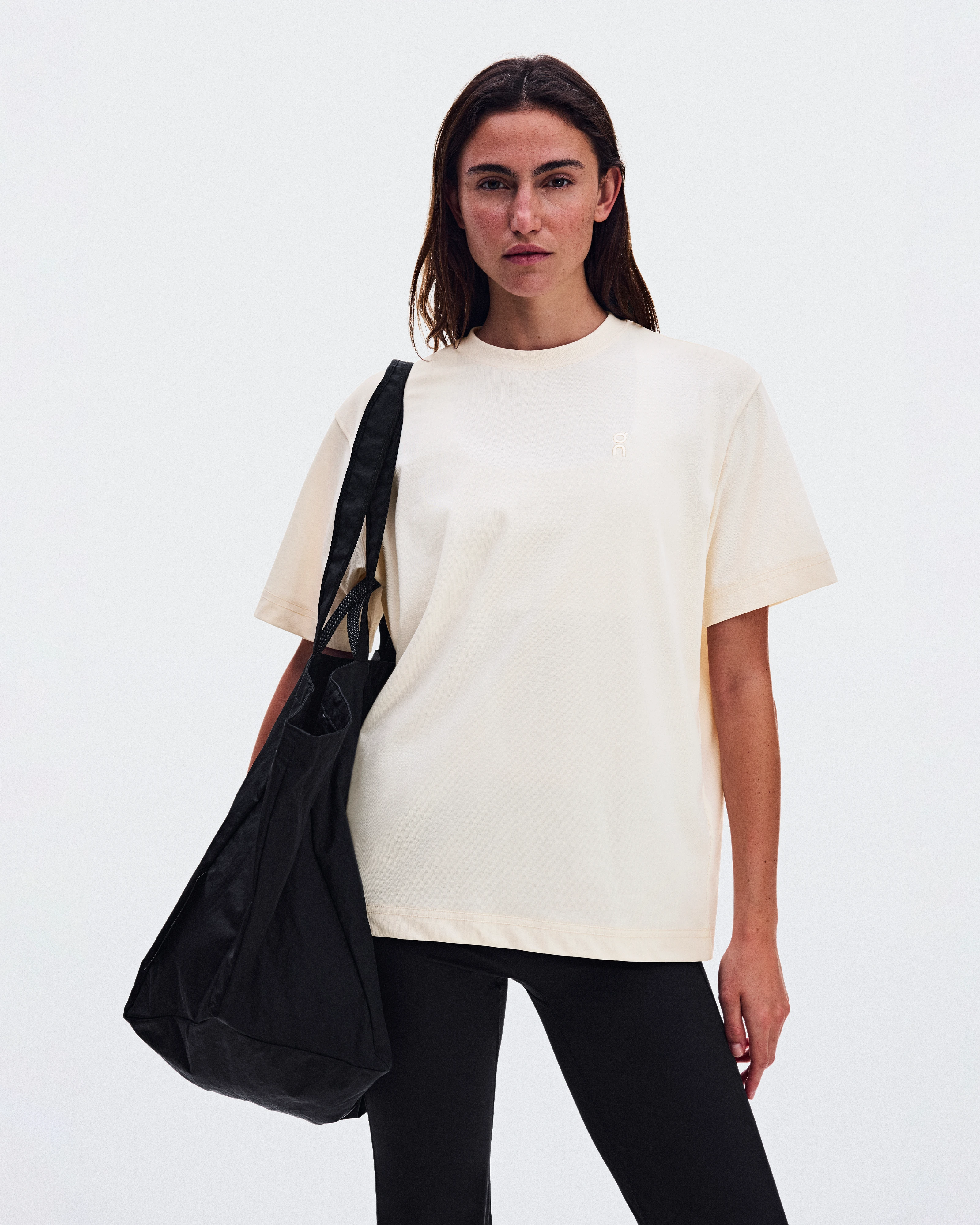 On Club Collective-T Pixel Chantilly Women – Elevated everyday wear Tops and t-shirts