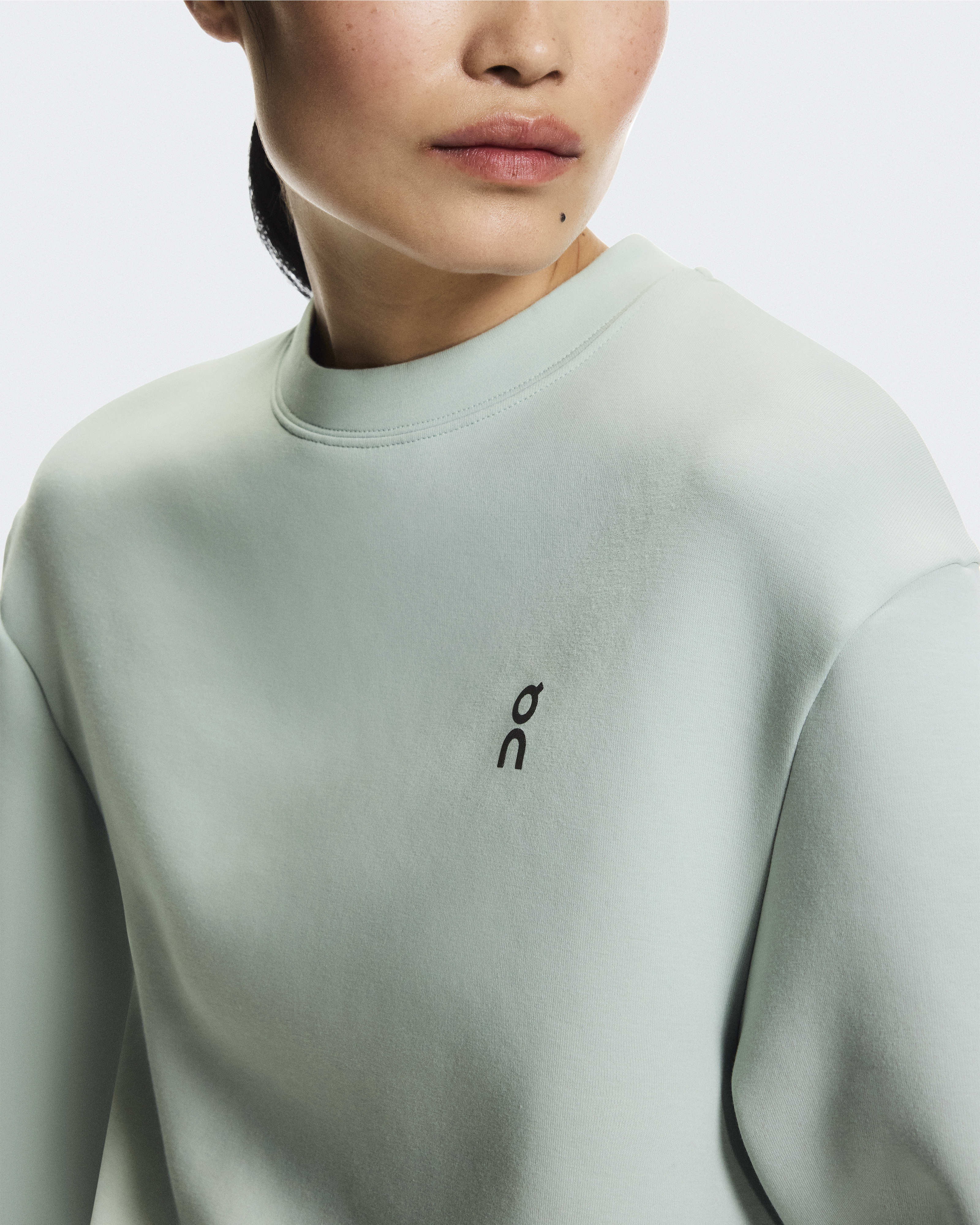 Women's Focus Tech Crew | Green | On United States