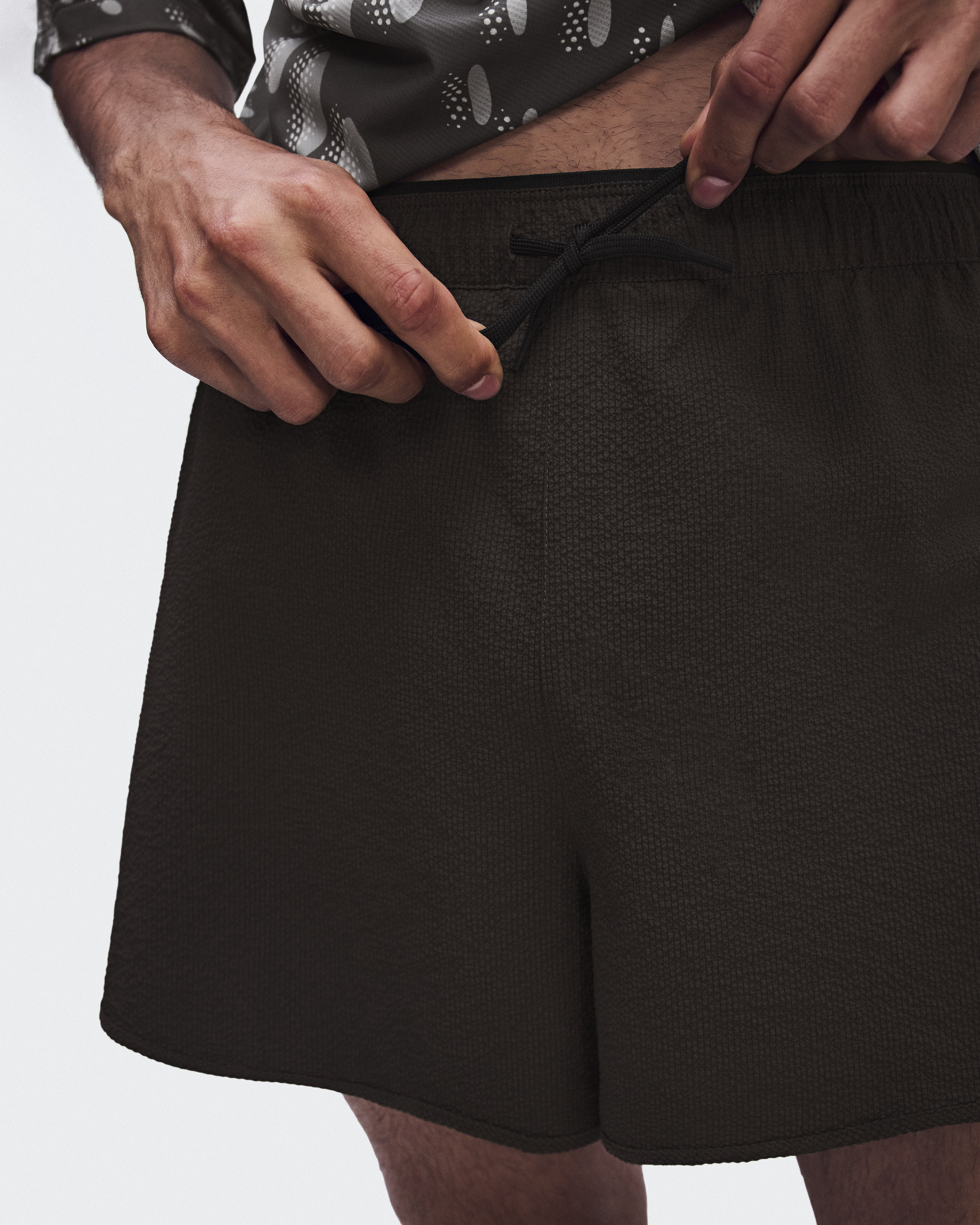 Men's Performance Volt Shorts | Espresso | On United States