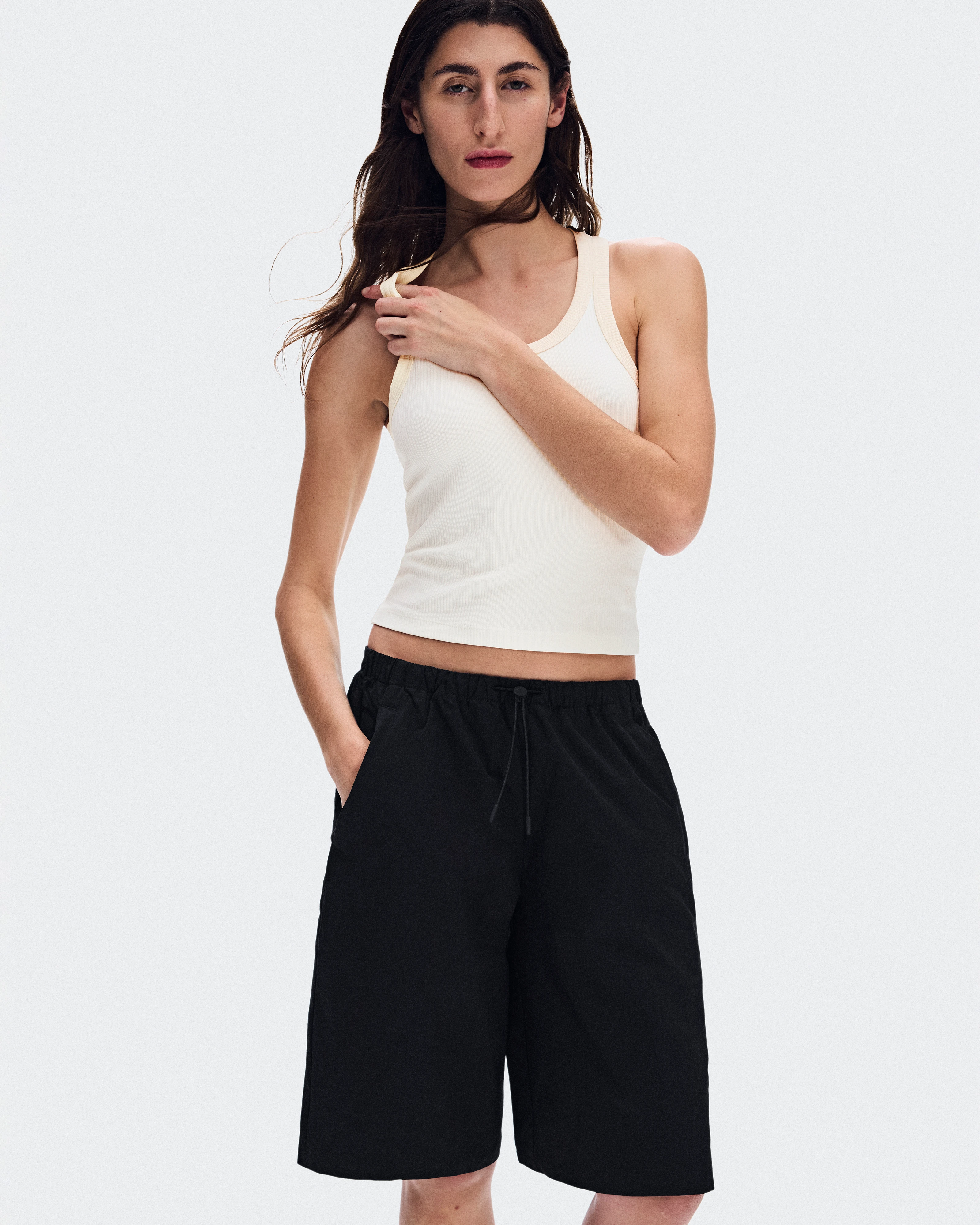 On Bermuda Shorts Black Donna Pantaloncini