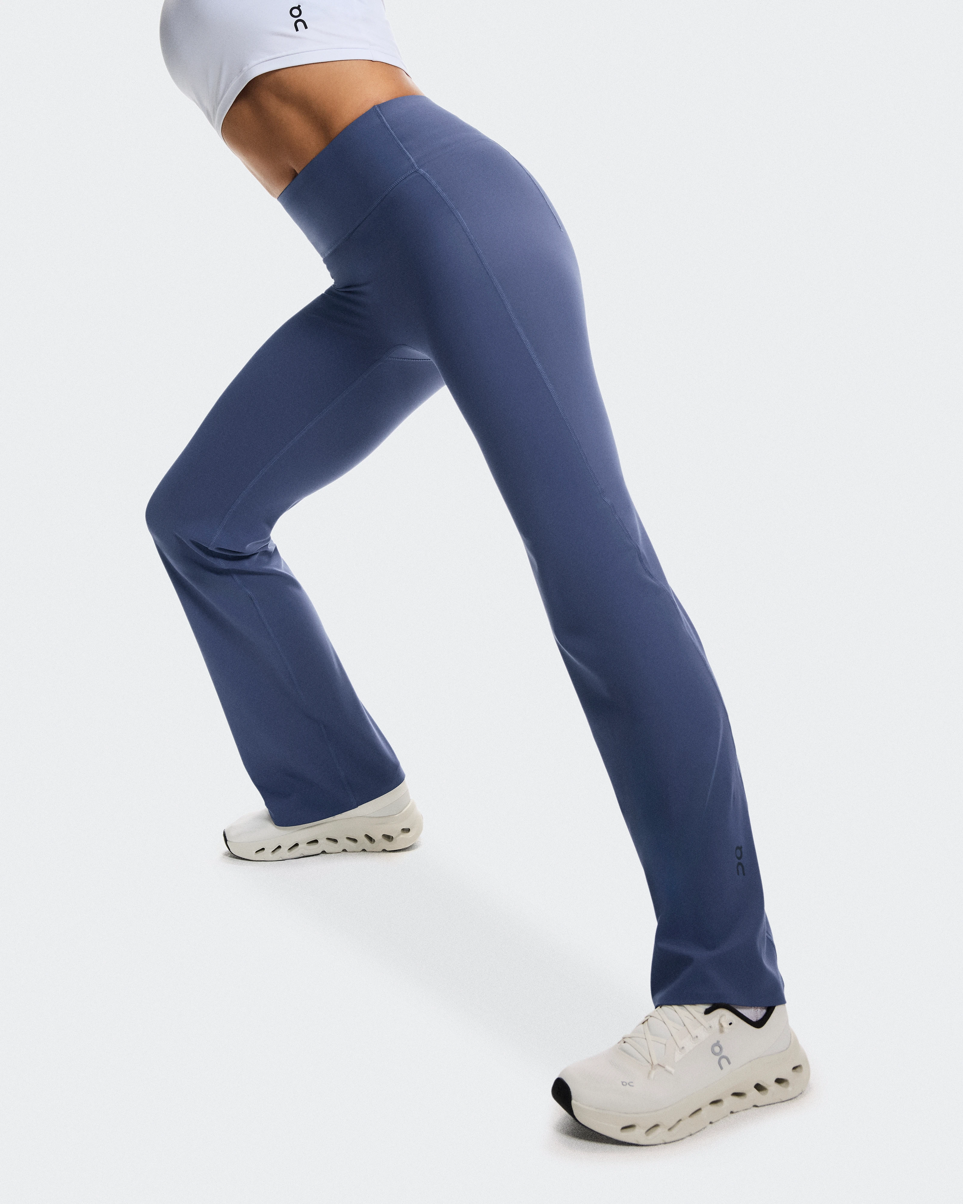 On Studio Flared Tights 32" Acai Women Tights