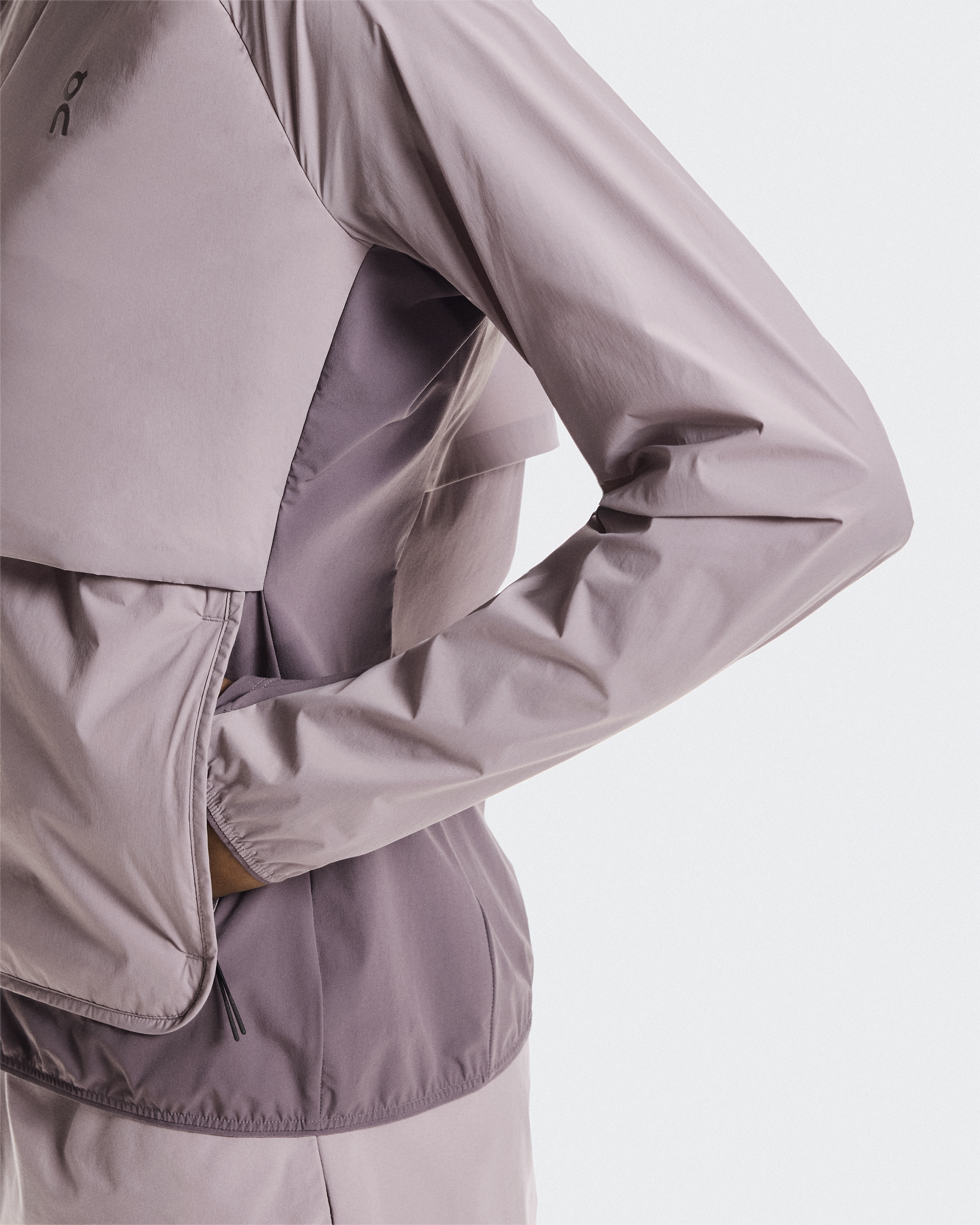 【海外限定カラー】On Weather Jacket Insulated ウィメンズ Weather Jacket Insulated | On 日本