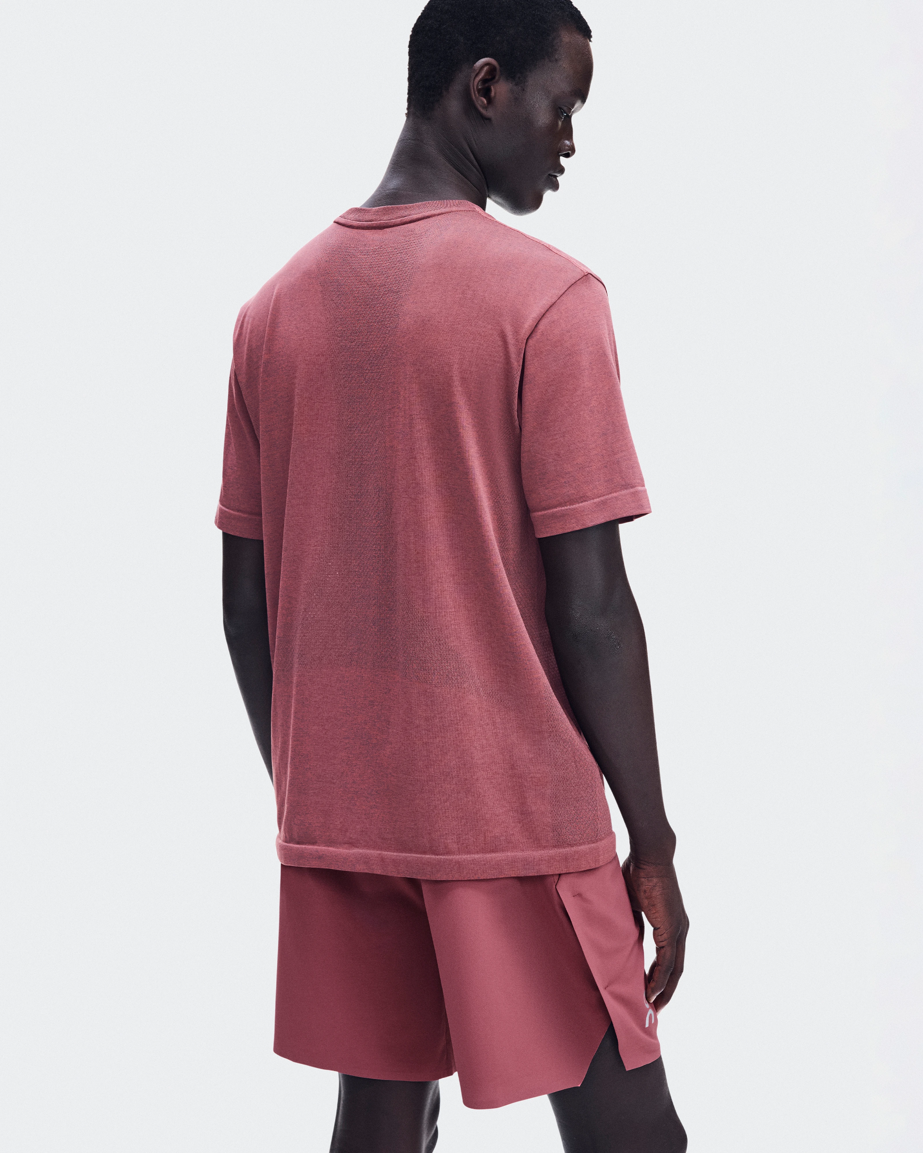 On Train Shorts 7" Barberry Men Shorts