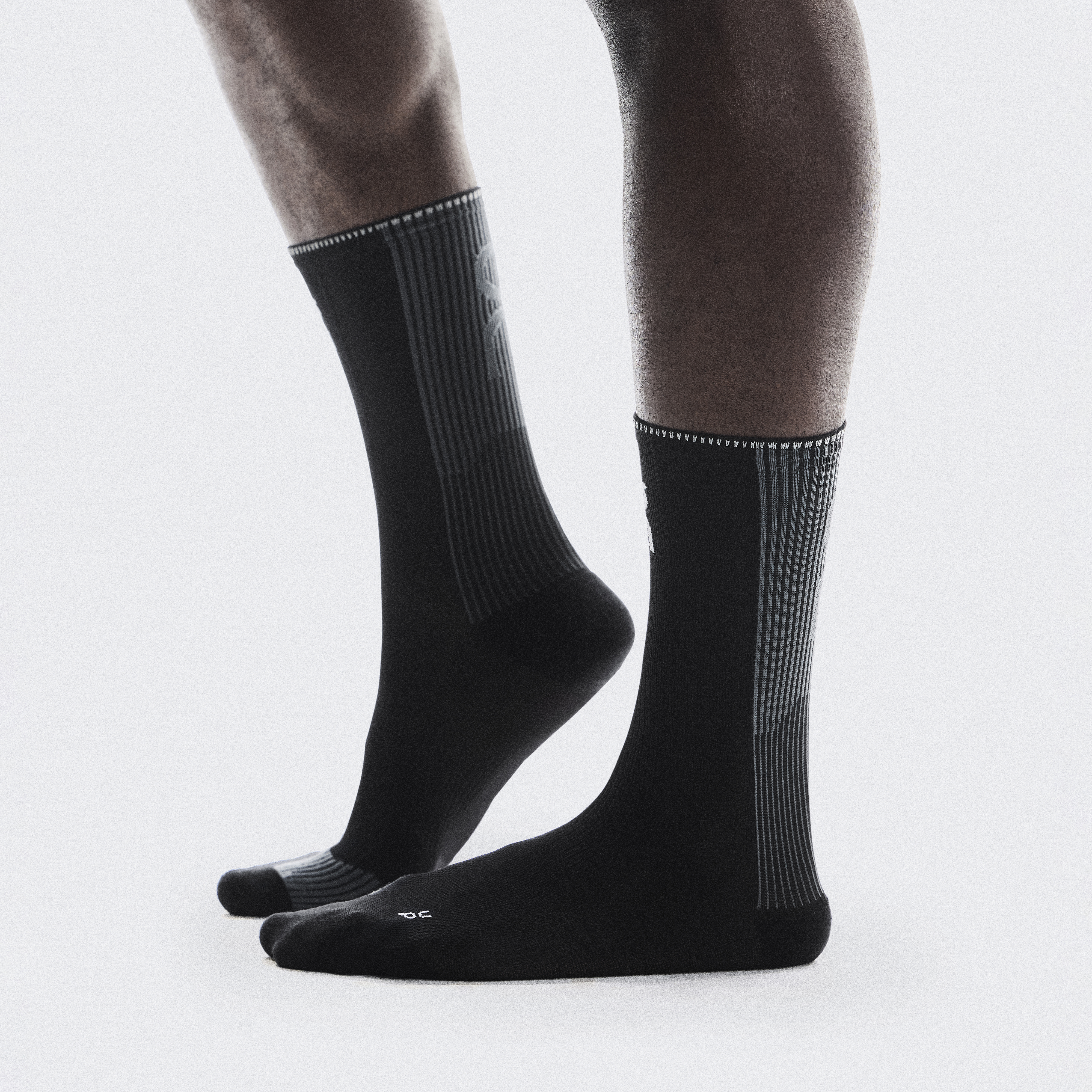 Performance Run Sock High in Black/Eclipse