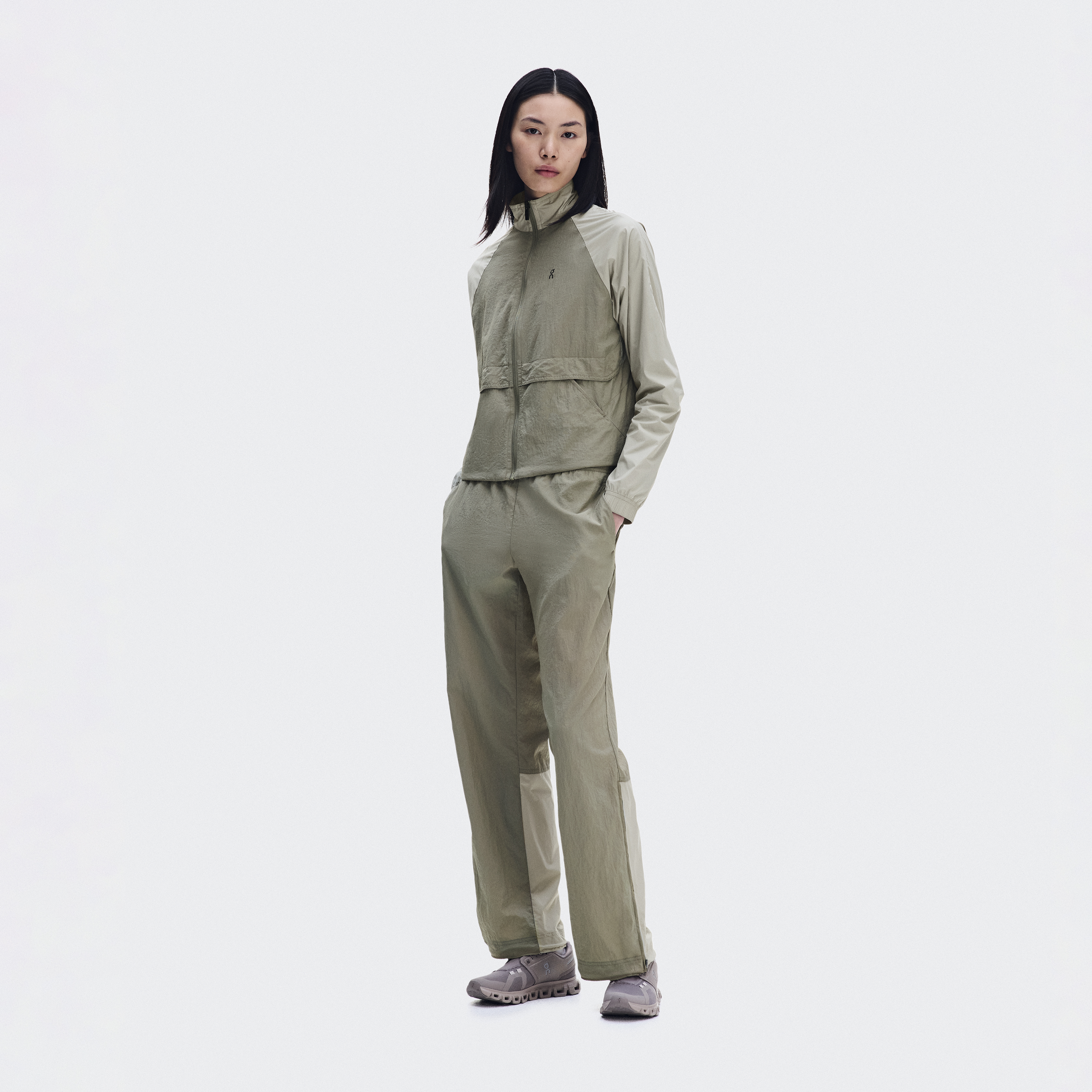 【美品】ON RUNNING PANTS ウィメンズ XS グレー ウィメンズパンツ | On 日本
