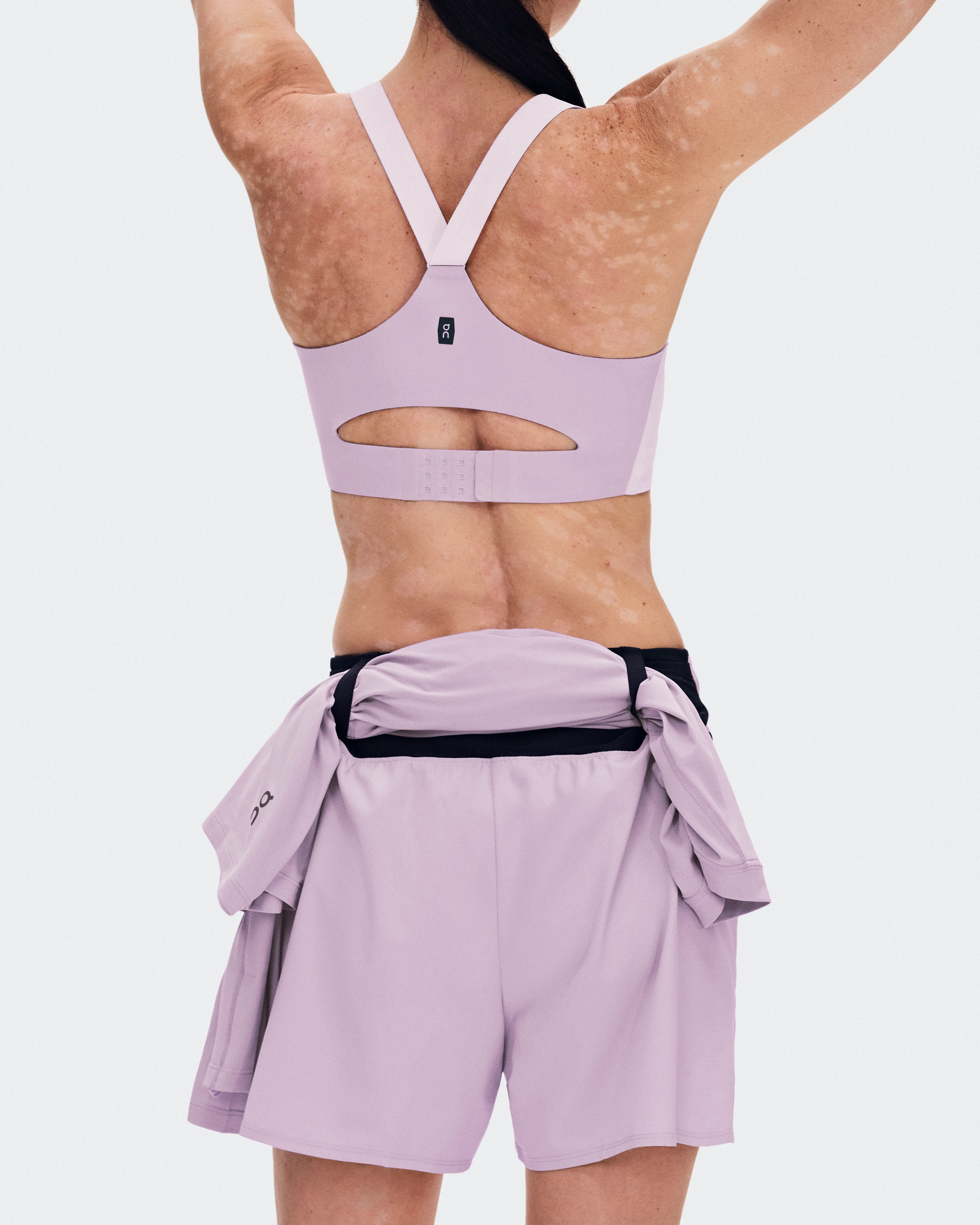 On Trail Shorts Foxglove Women Shorts