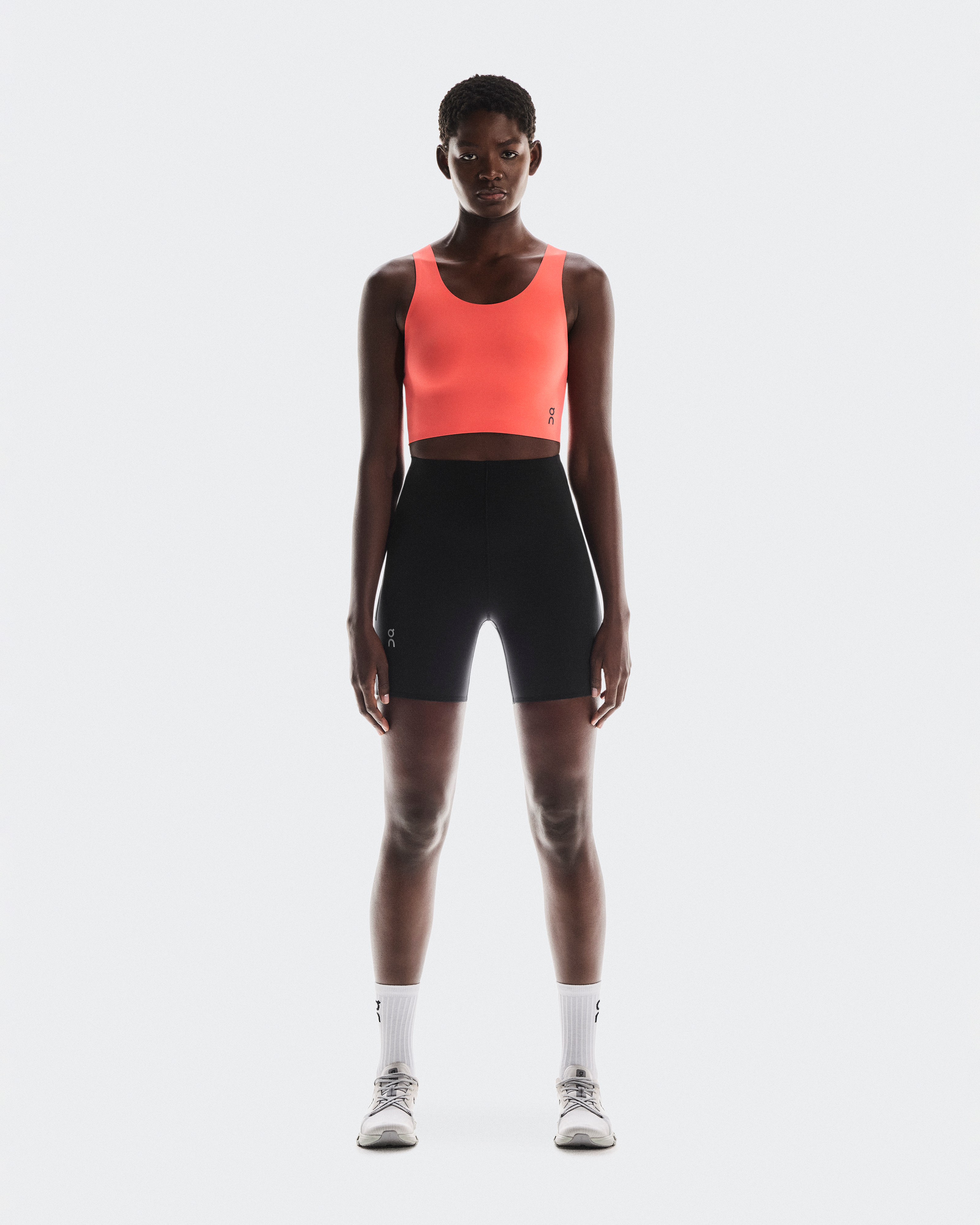 Studio Open Back CropWomen / Coral / L