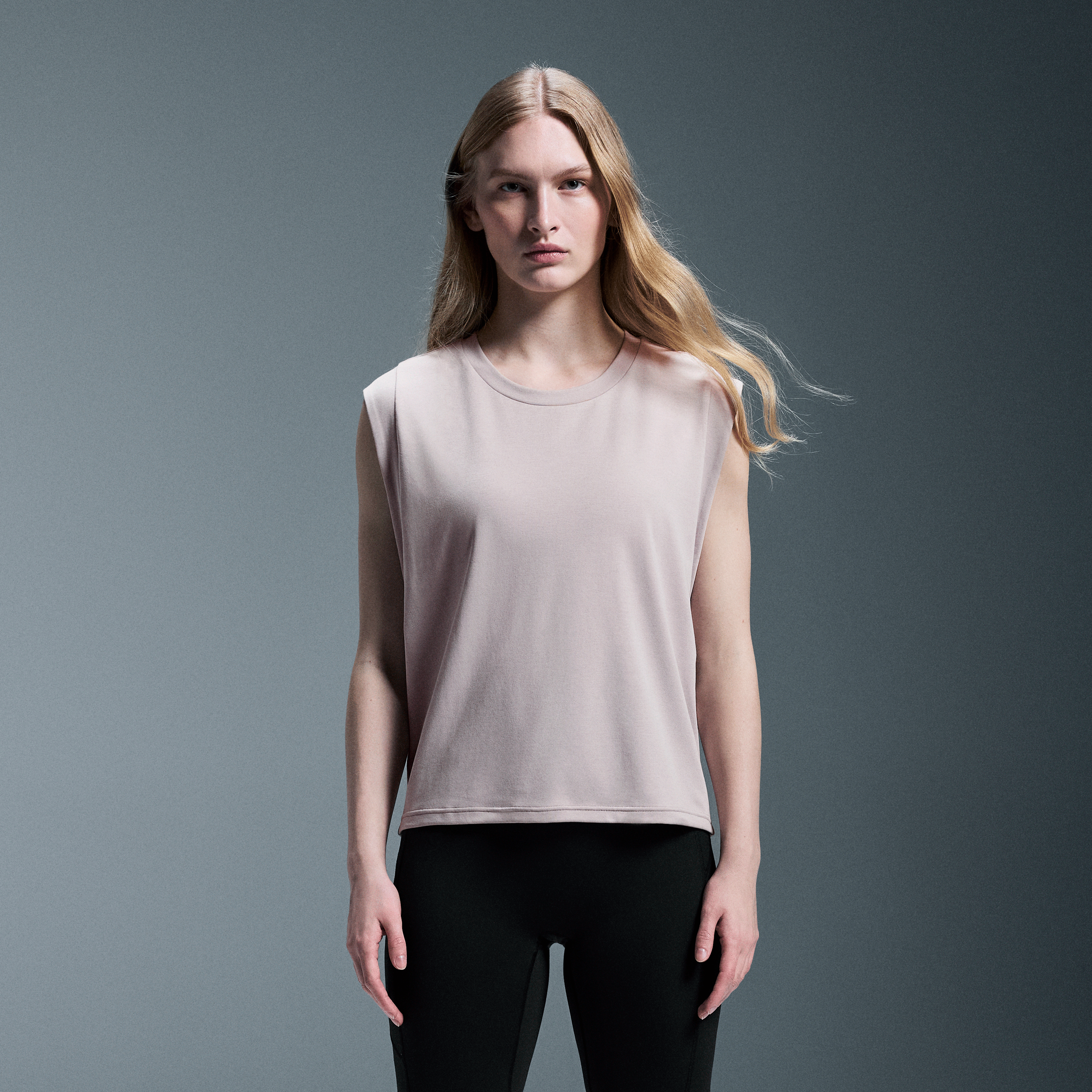 On Focus Crop Pink Women Women – All-day wear, workouts, yoga Tops and t-shirts