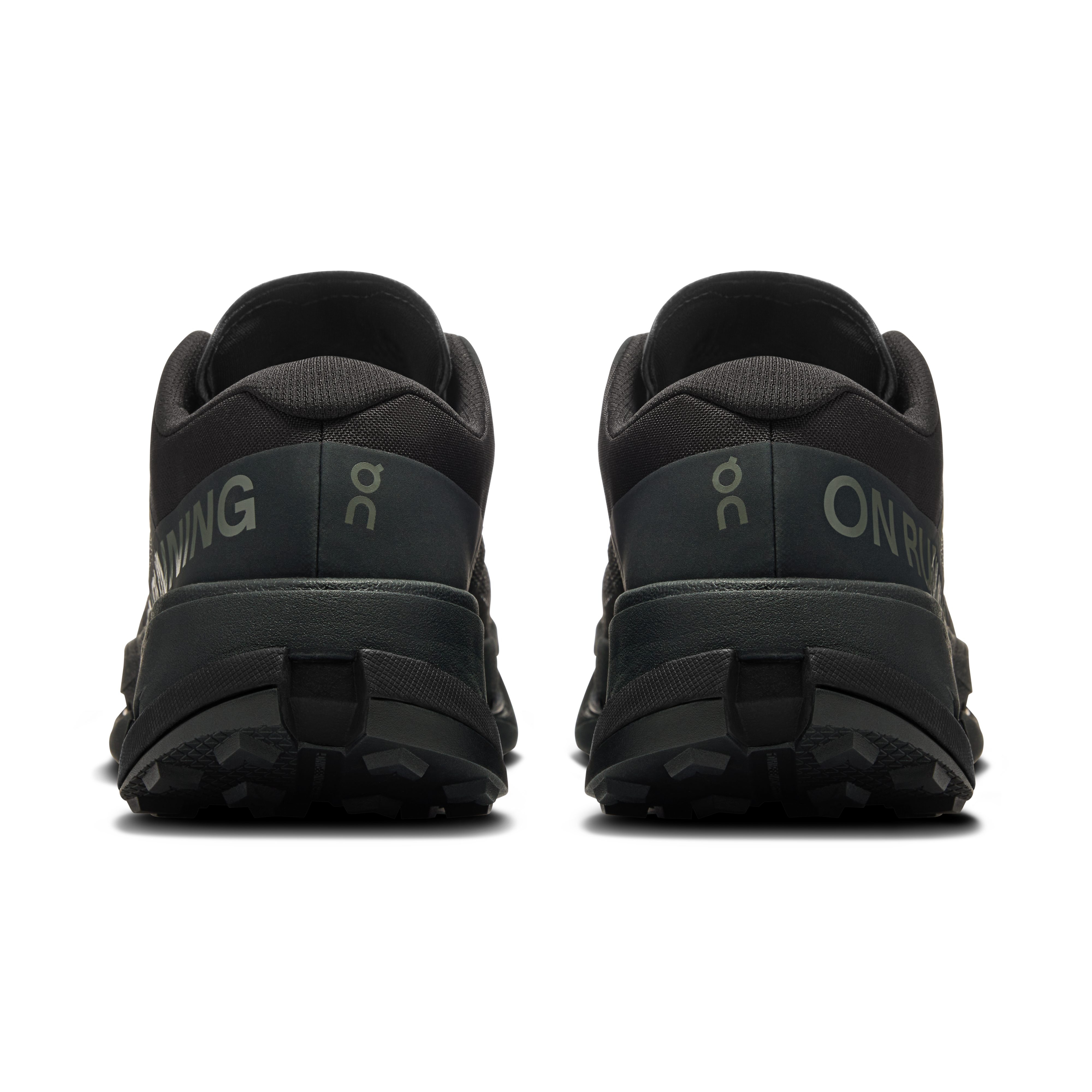 Cloudultra 3Men / Black | Black / 44