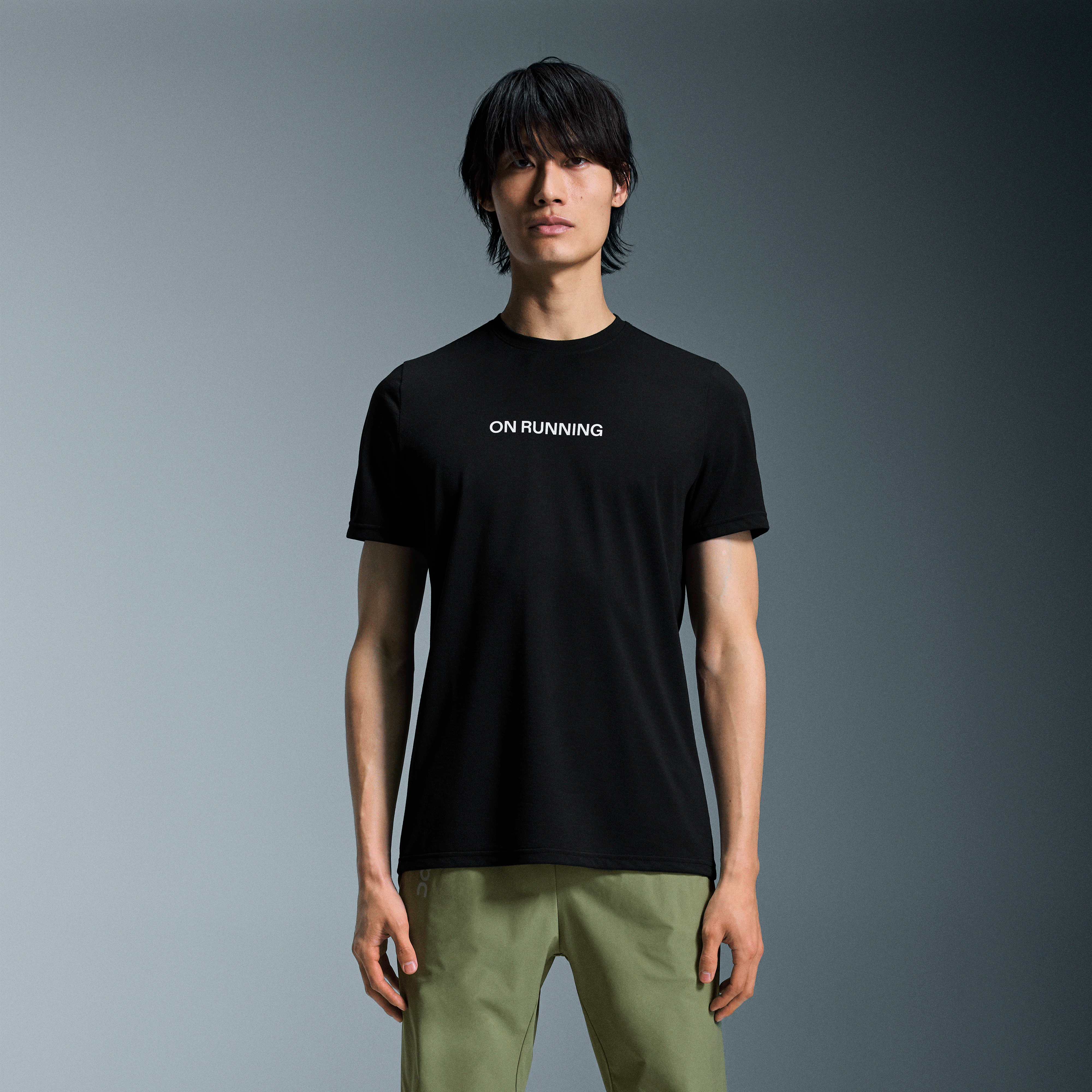 Run-T Short-Sleeve Shirt in Black