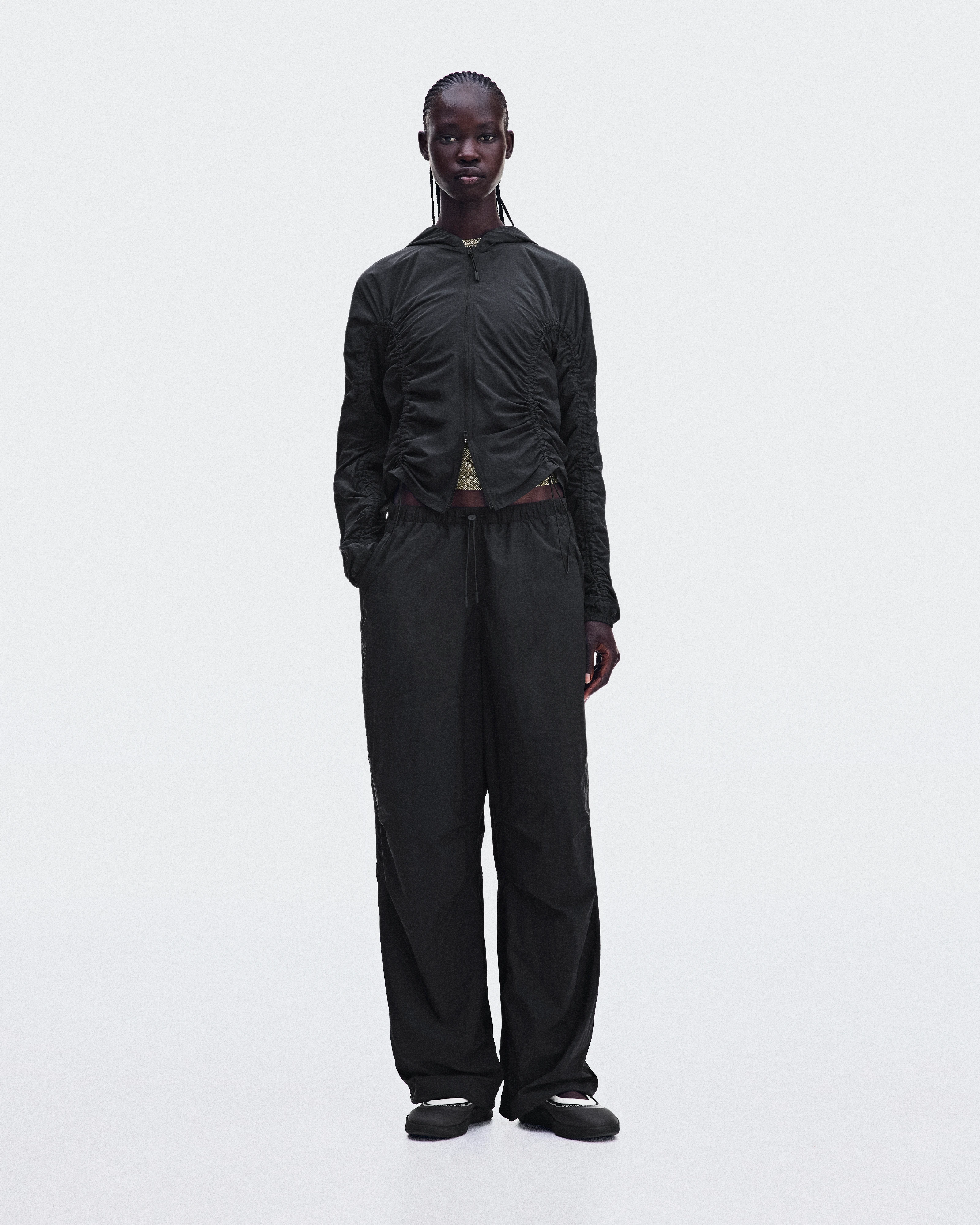 On Ruched Lightweight Pants Black 여성 팬츠