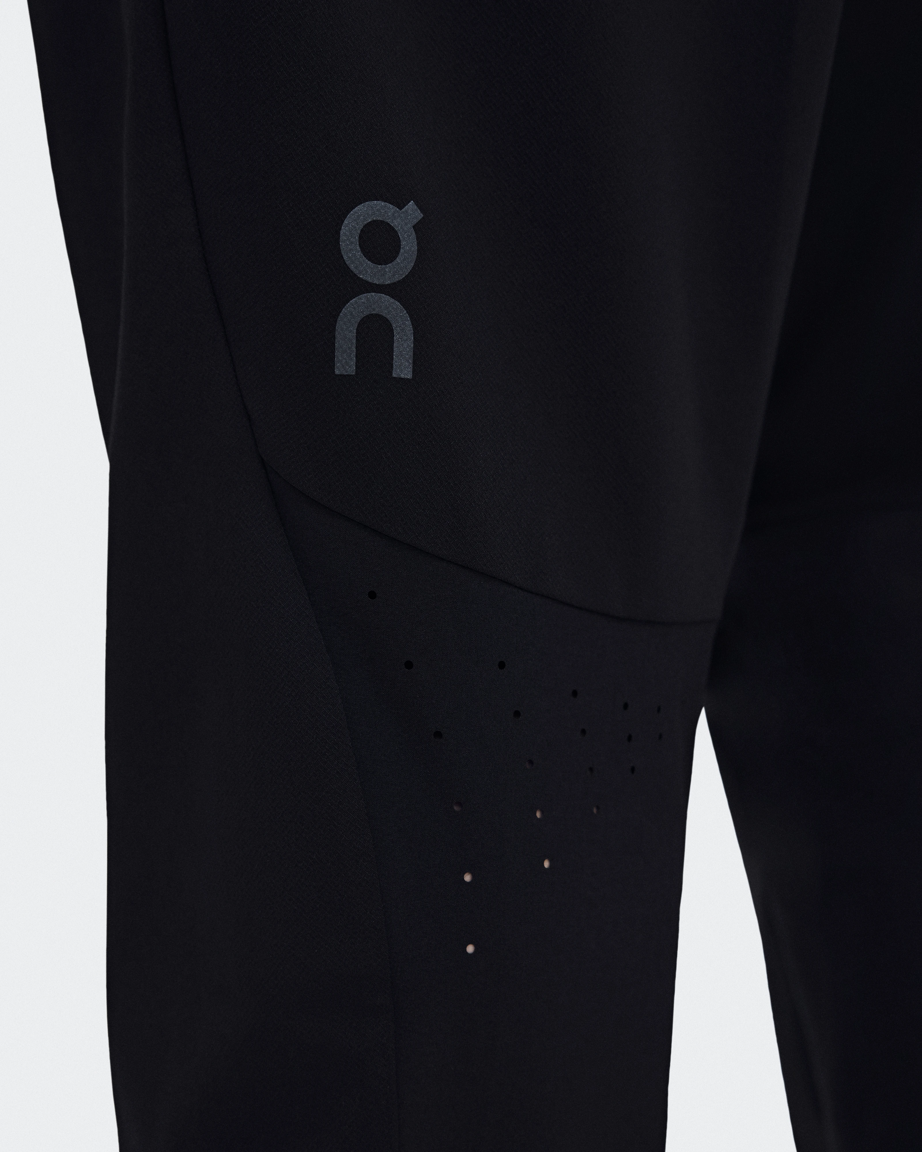 On Core Track Pants Black メンズ パンツ