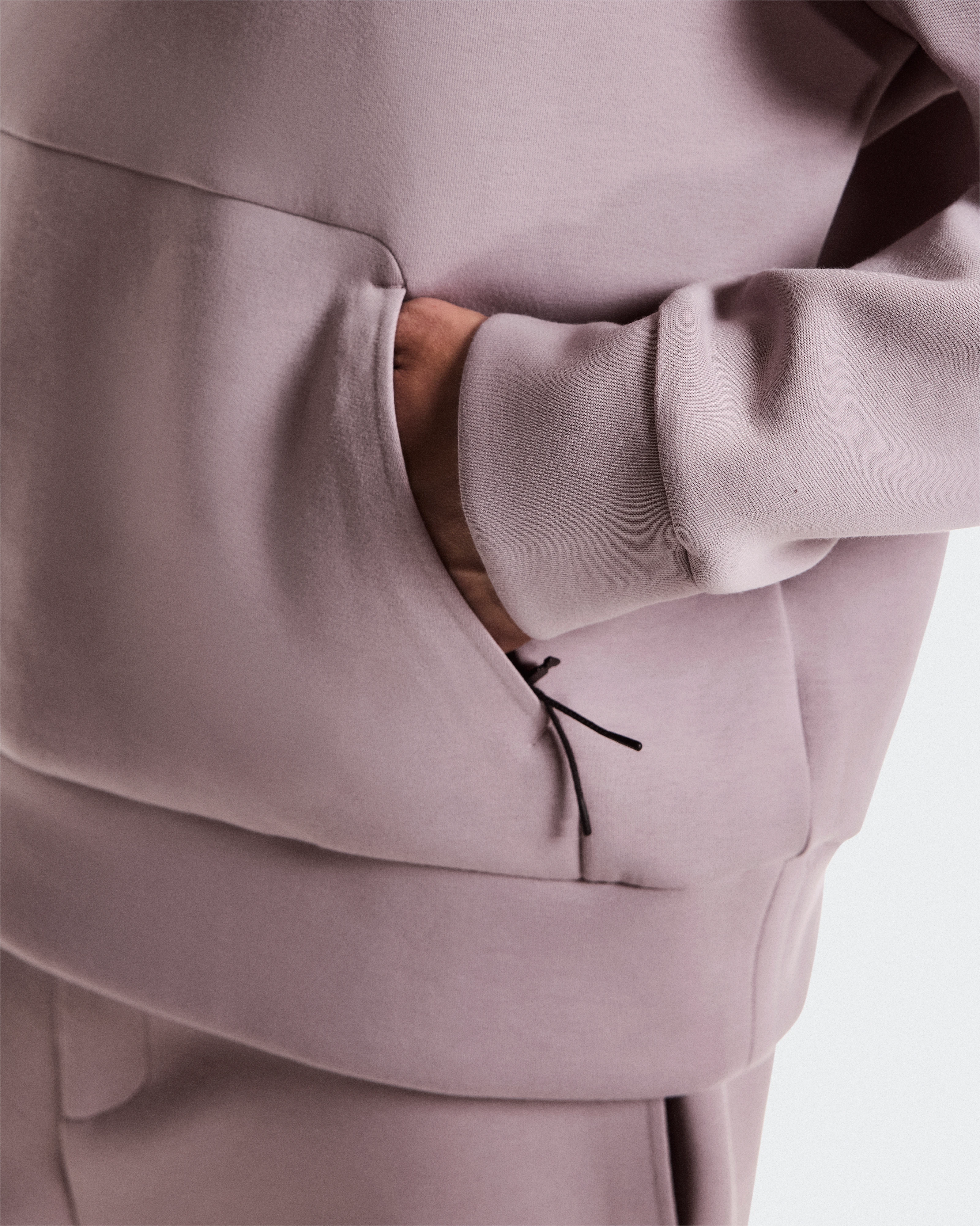 On Focus Tech Hoodie Heron Men Hoodies and sweatshirts