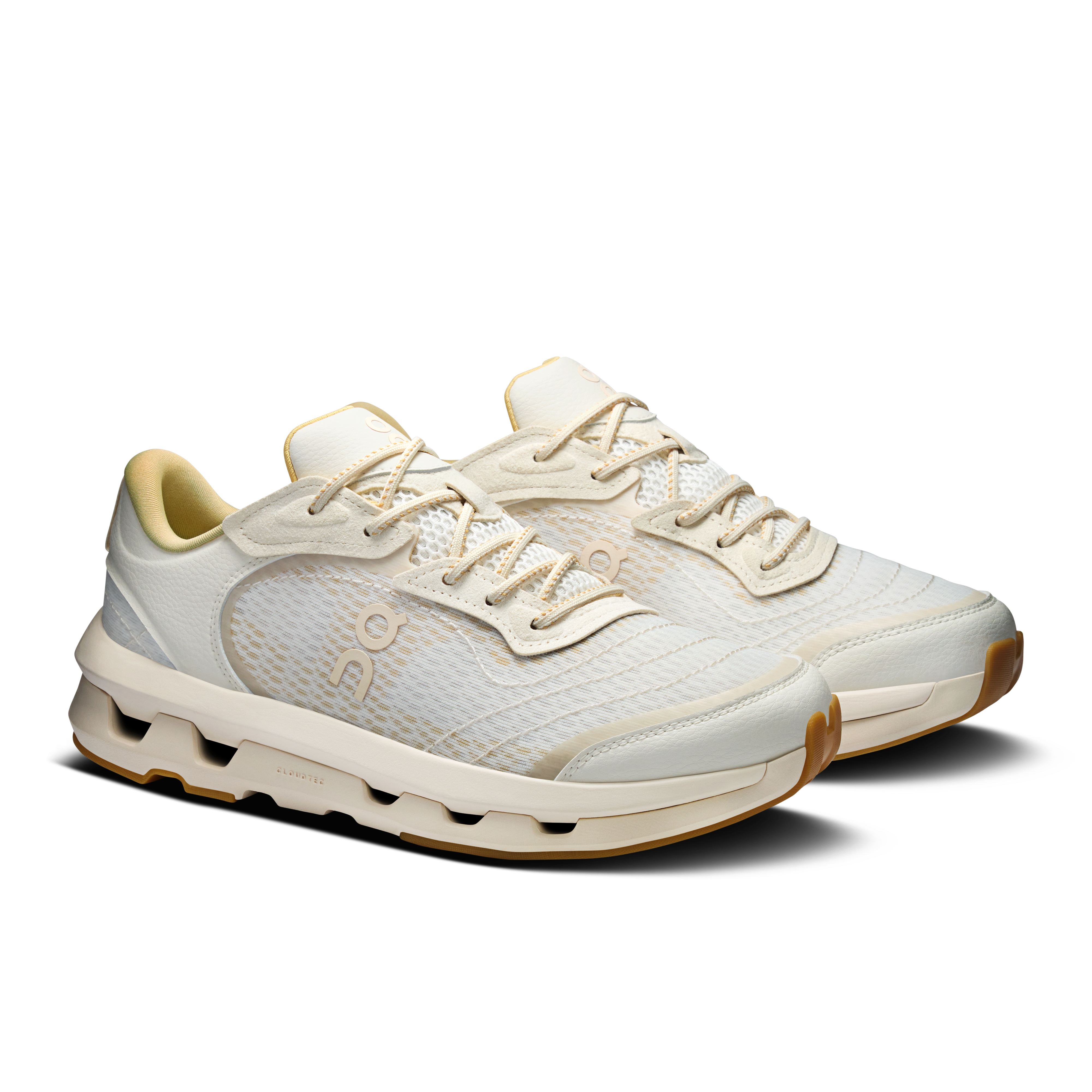 On Cloudzone Moon Ivory & Putty Femme Active Life Chaussures