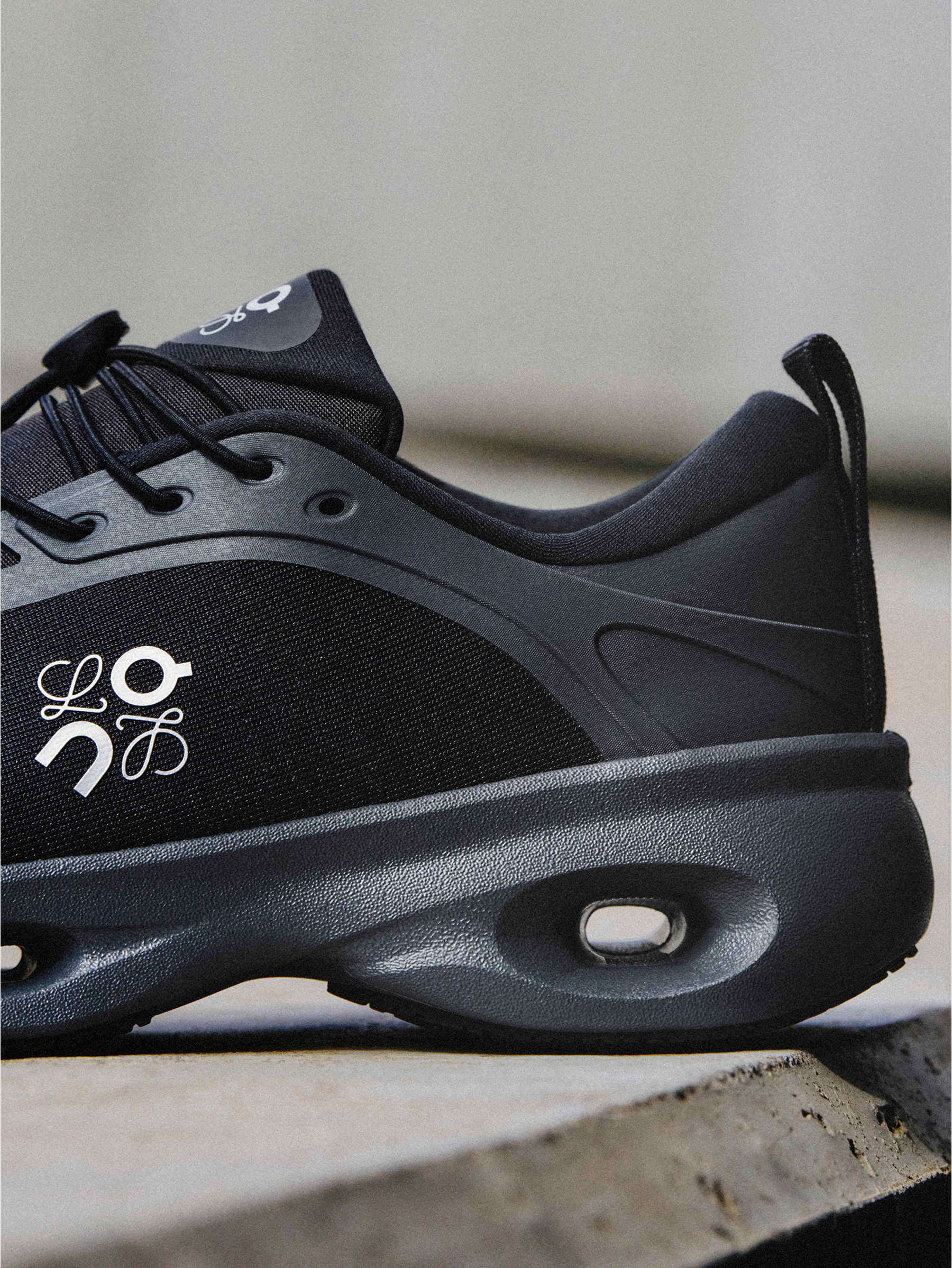 LOEWEスニーカー Cloudsolo sneaker Black - LOEWE