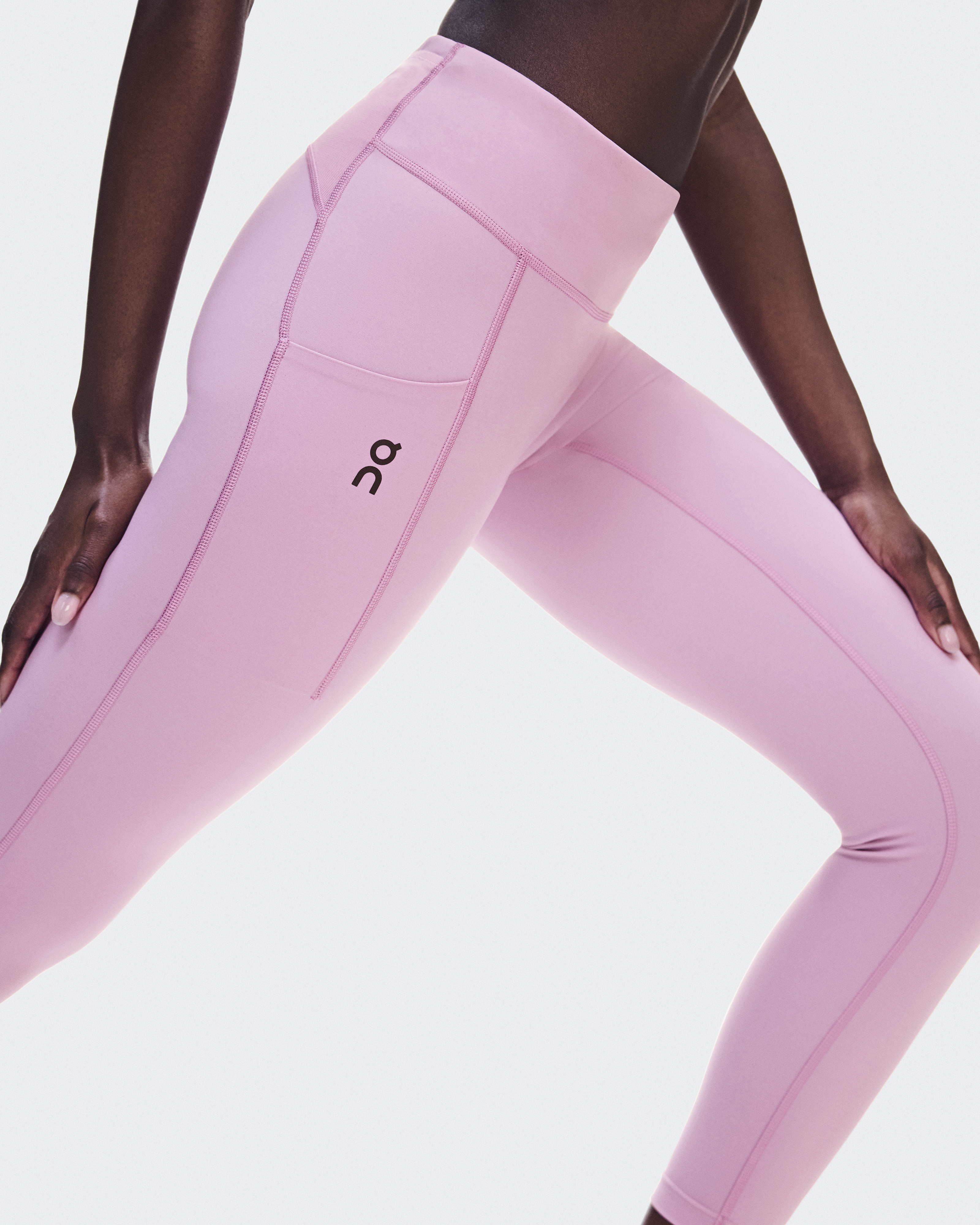 新品未開封On Performance Tights 7/8パフォーマンスタイツ ウィメンズ Performance Tights 7/8 | ピンク | On 日本