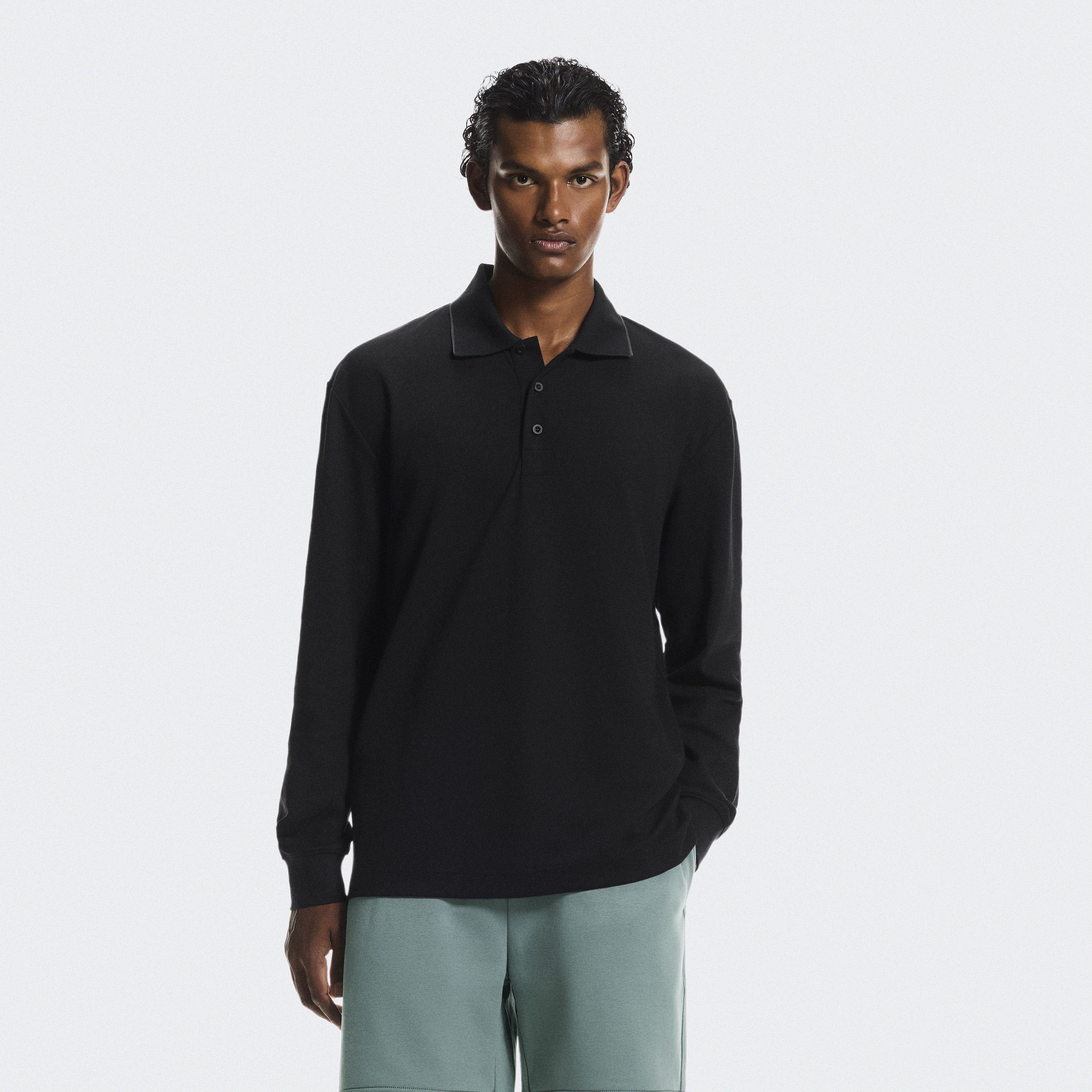 Courtside Long-T Polo Long-Sleeve Shirt in Black/Eclipse