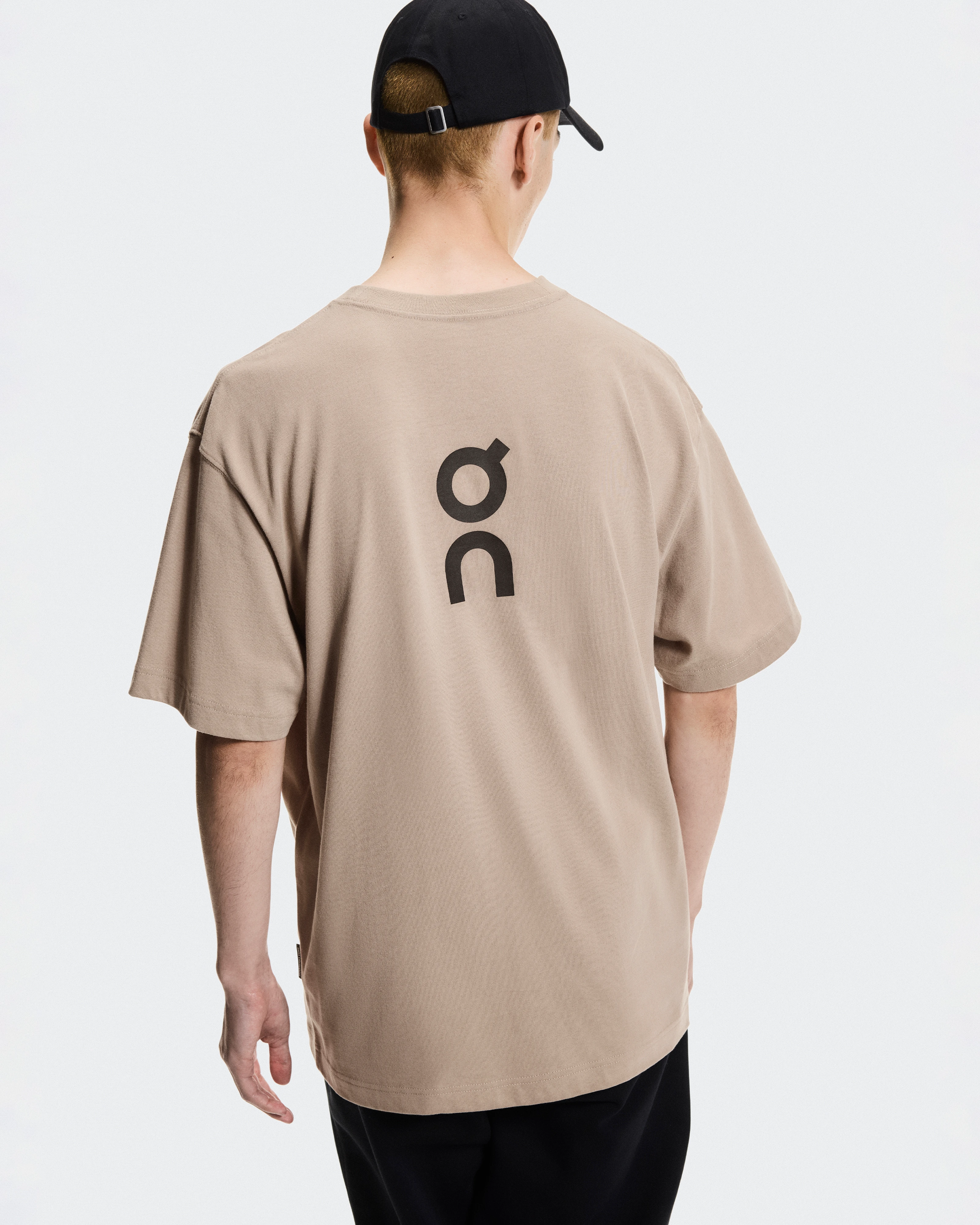 On Club-T Desert Men Tops and t-shirts