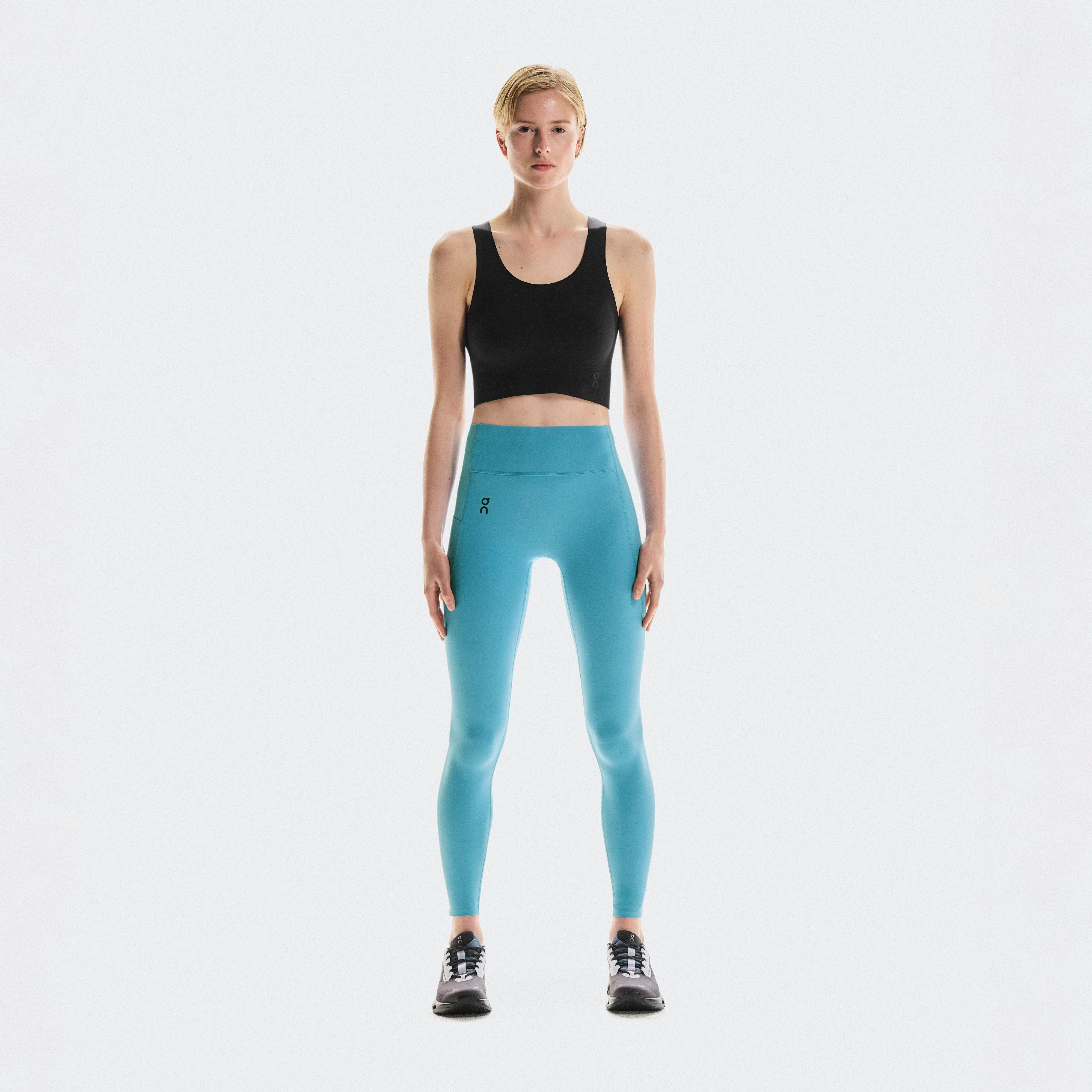 On Studio Tights Blue Women Women – Low-intensity, buttery soft, form-fitting Tights