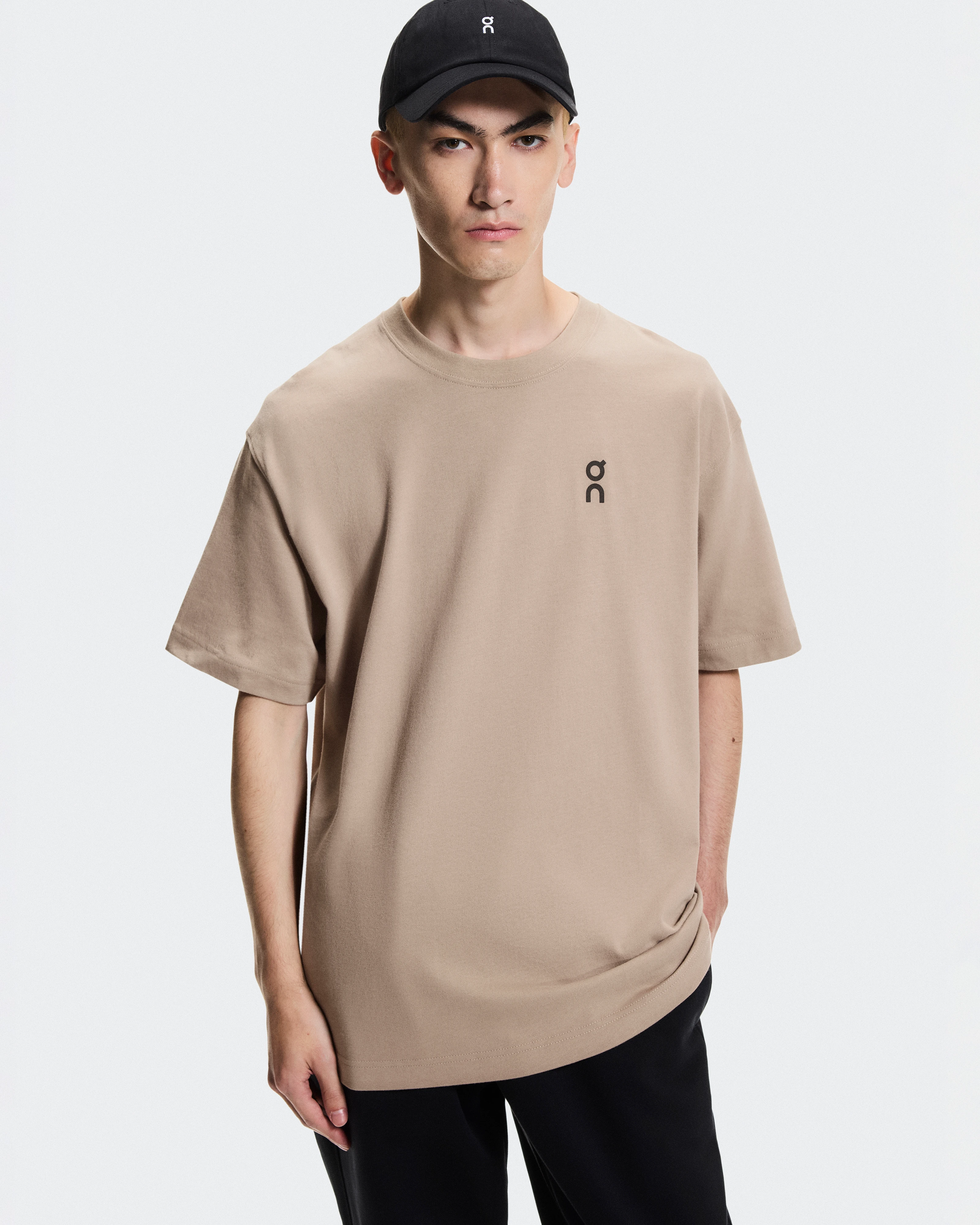 On Club-T Desert Men Tops and t-shirts