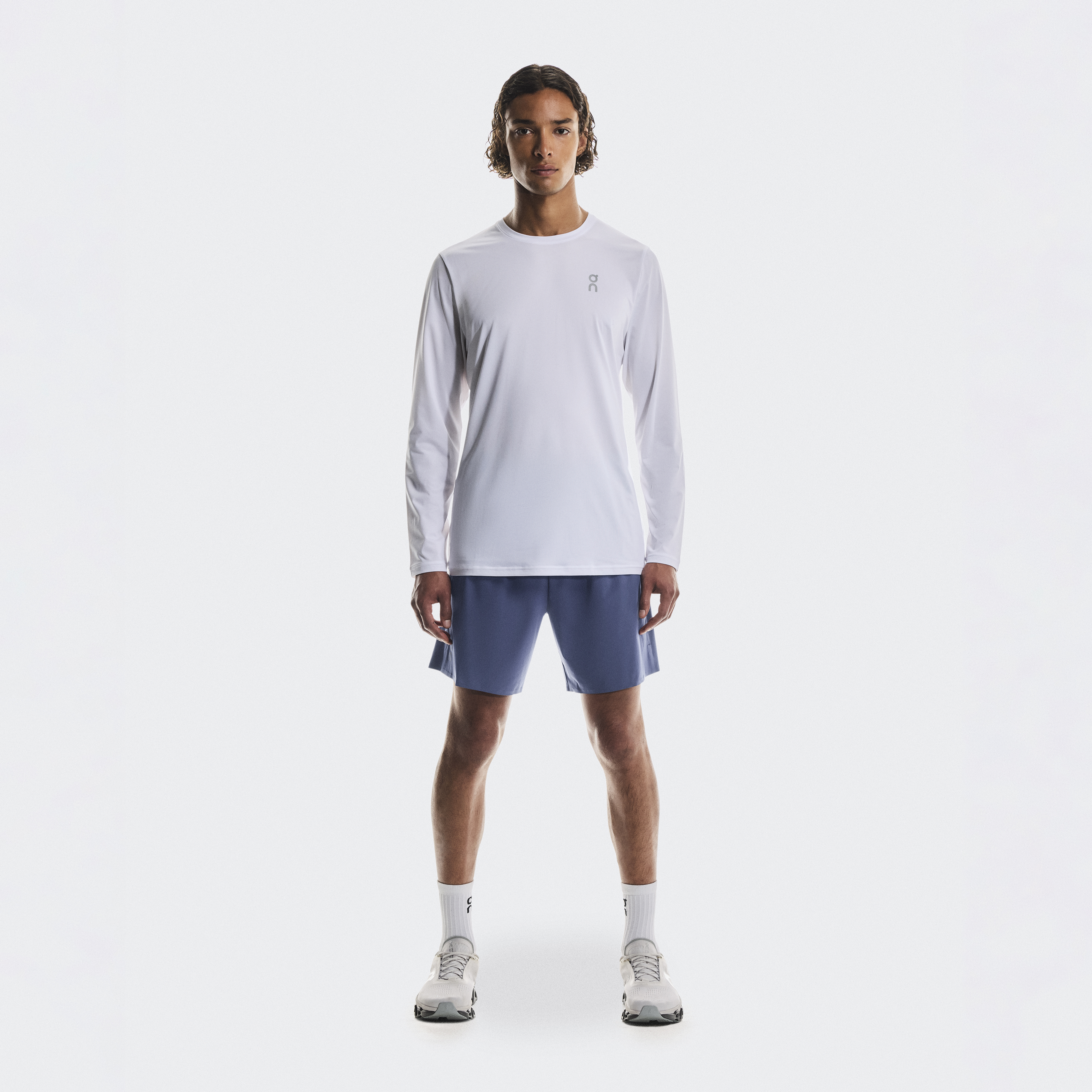 Men's Court Shorts | White & Indigo | On Estonia