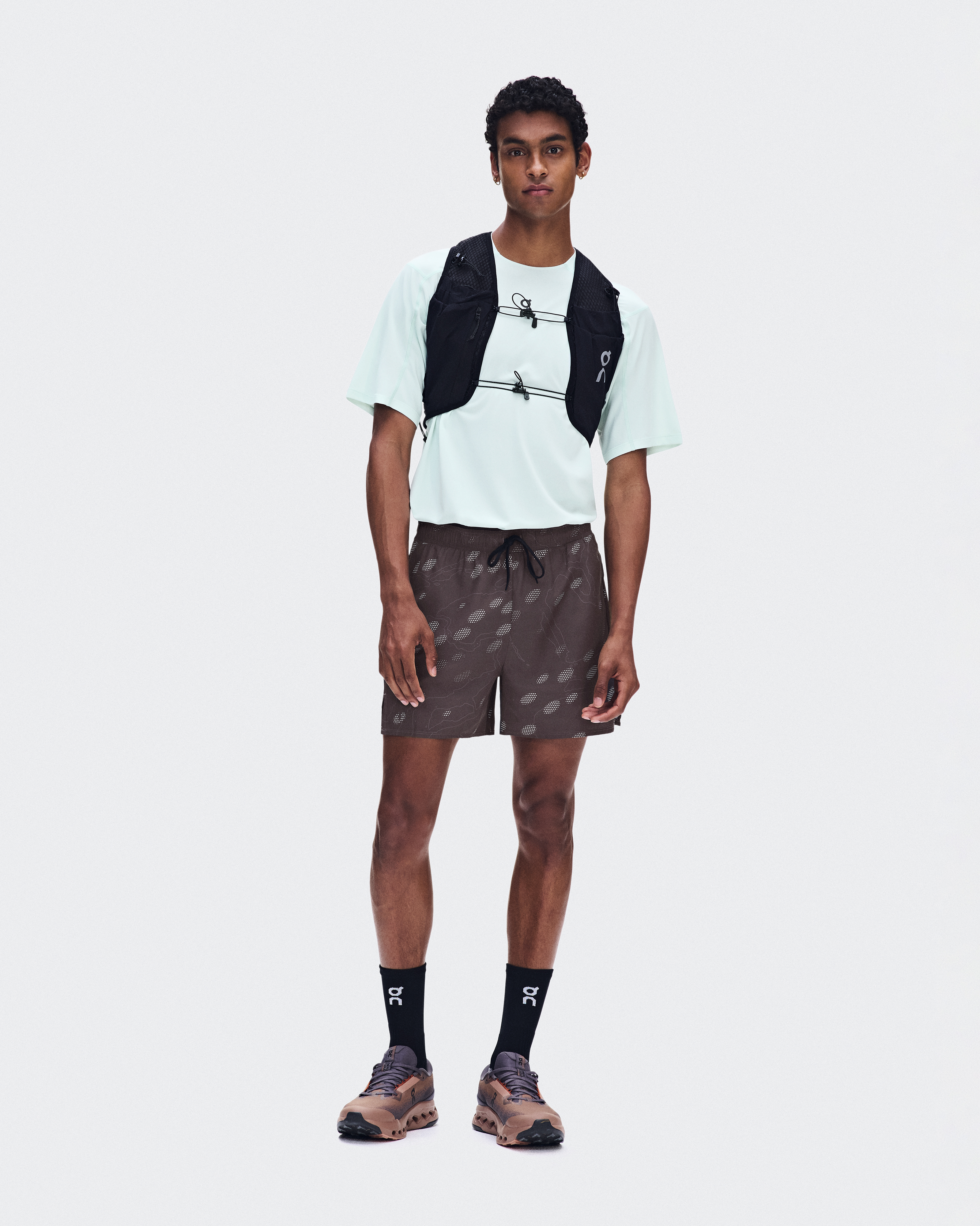 On オン Trail Shorts トレイルショーツ メンズ ブラックM メンズ Trail Shorts | Mulberry | On 日本