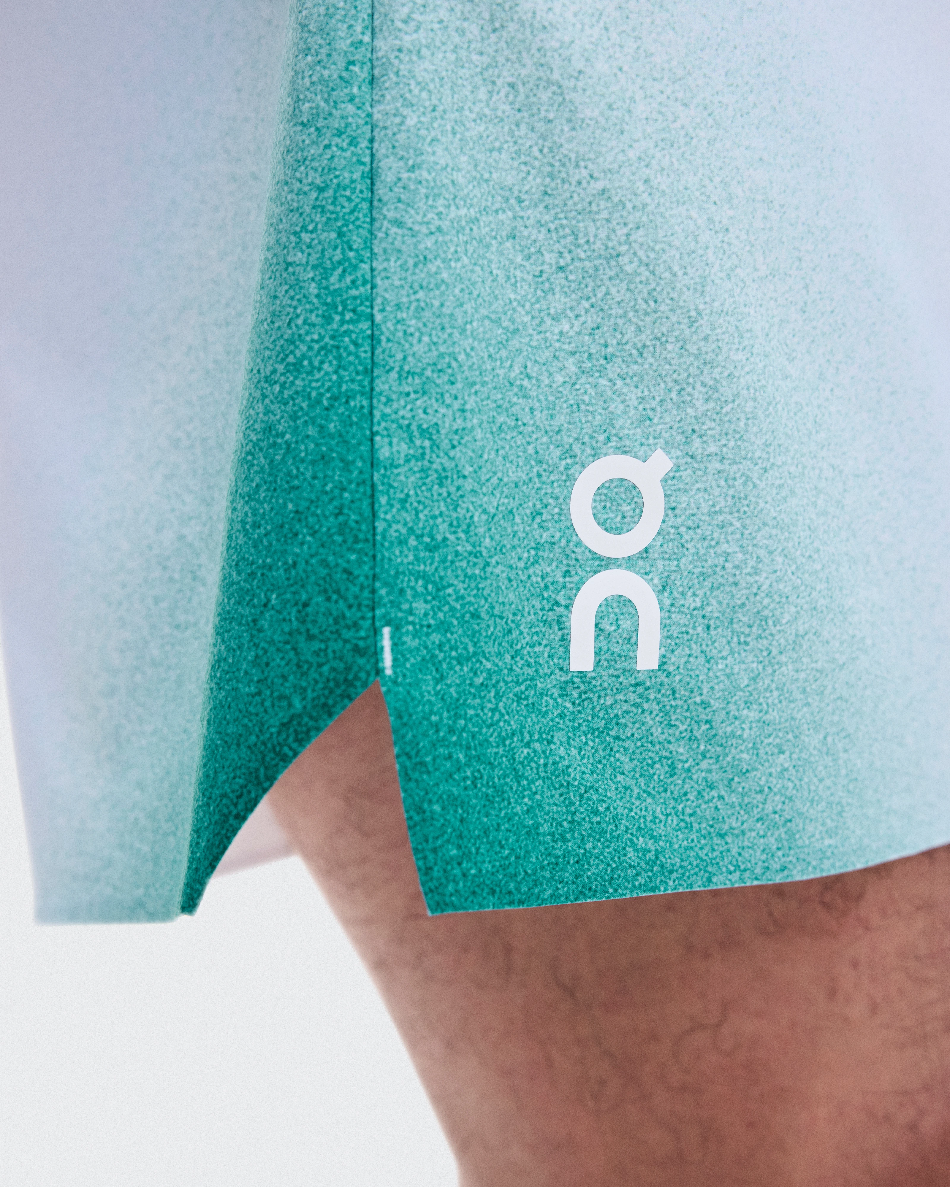 On 5" Court Shorts Swing White & Neem Men Shorts