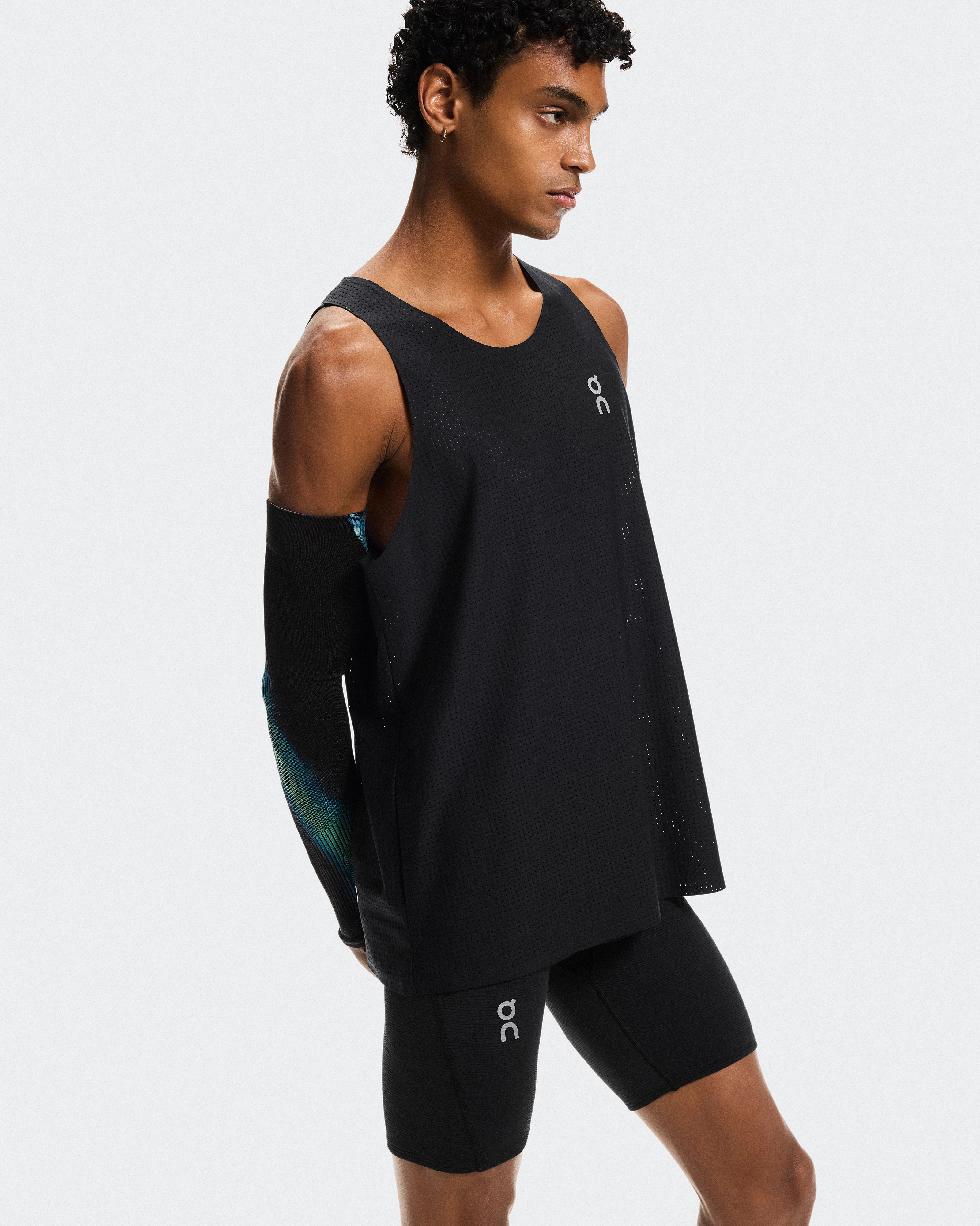 On Pace Tights Short Black & Black Men Tights