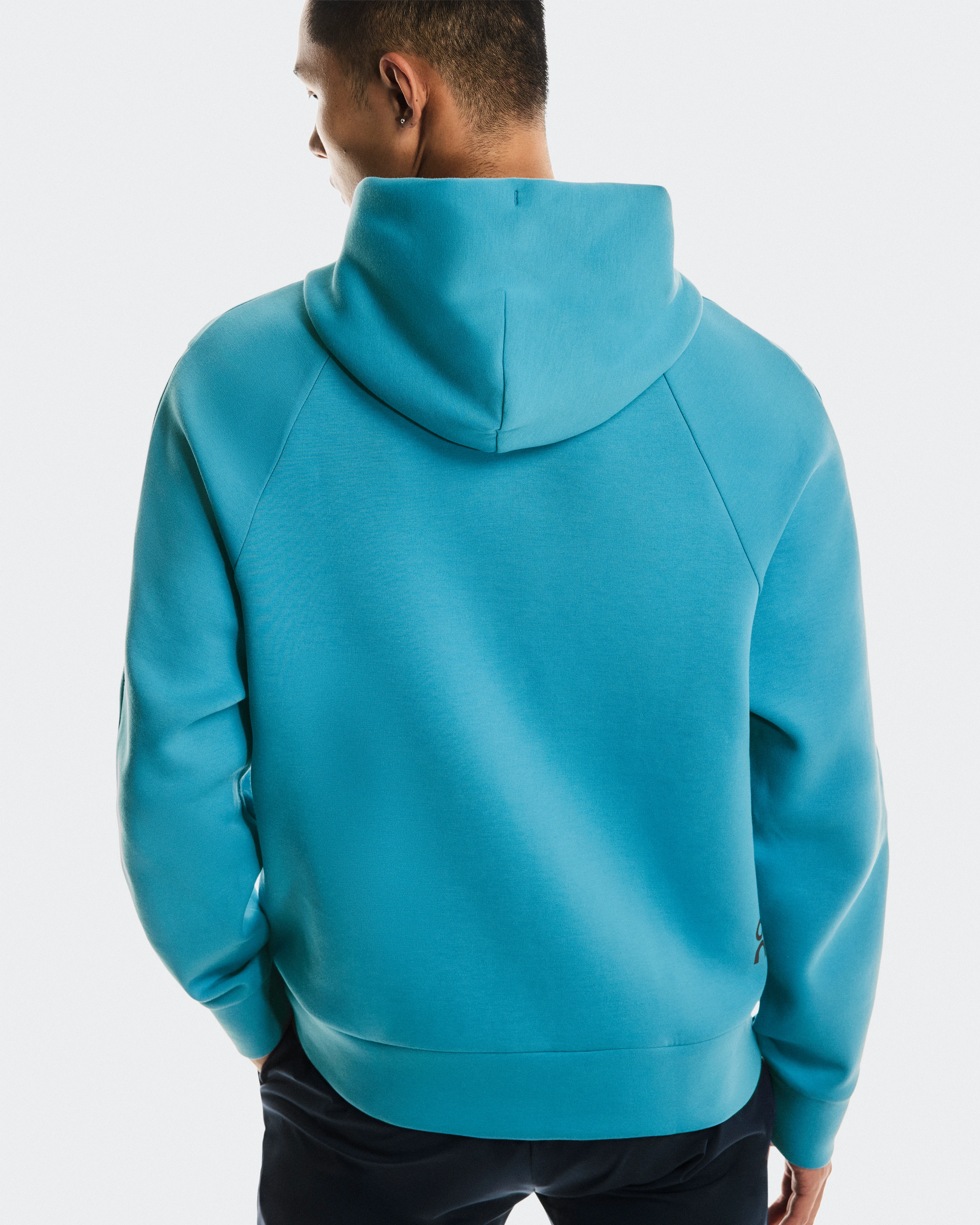 On Focus Tech Hoodie Niagara Men Hoodies and sweatshirts