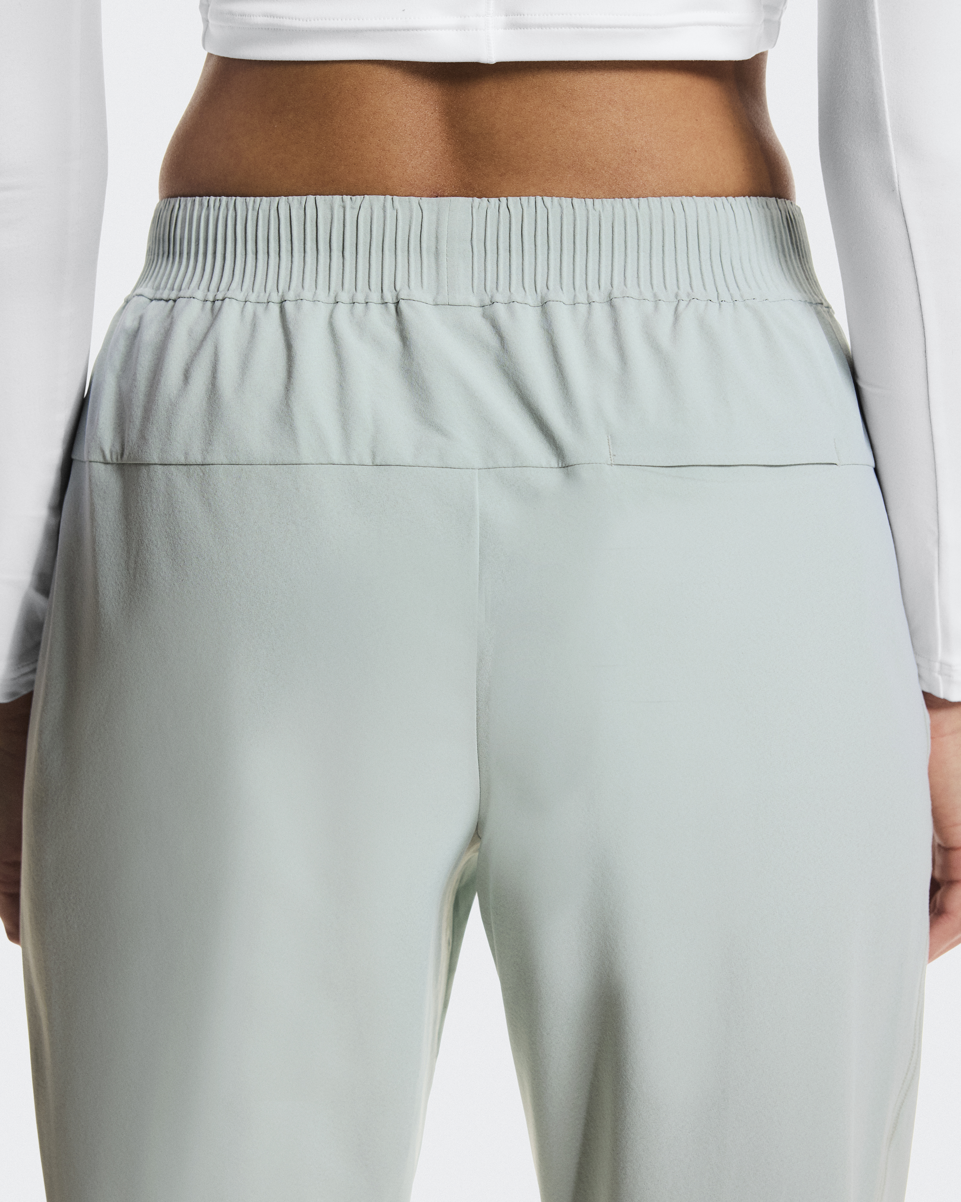 Women's Focus Pants | Green | On Liechtenstein