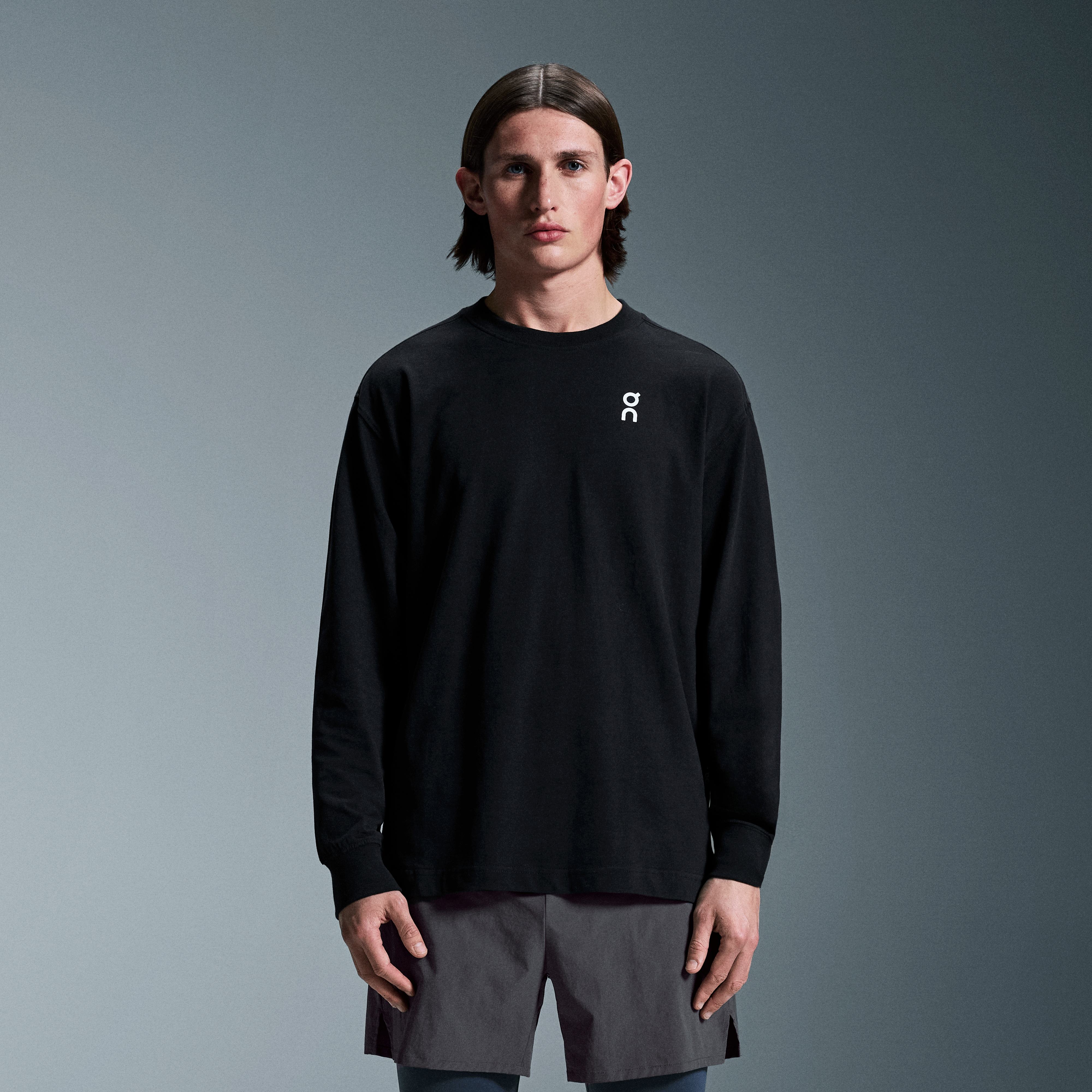 Club Long-T Long-Sleeve Shirt in Black