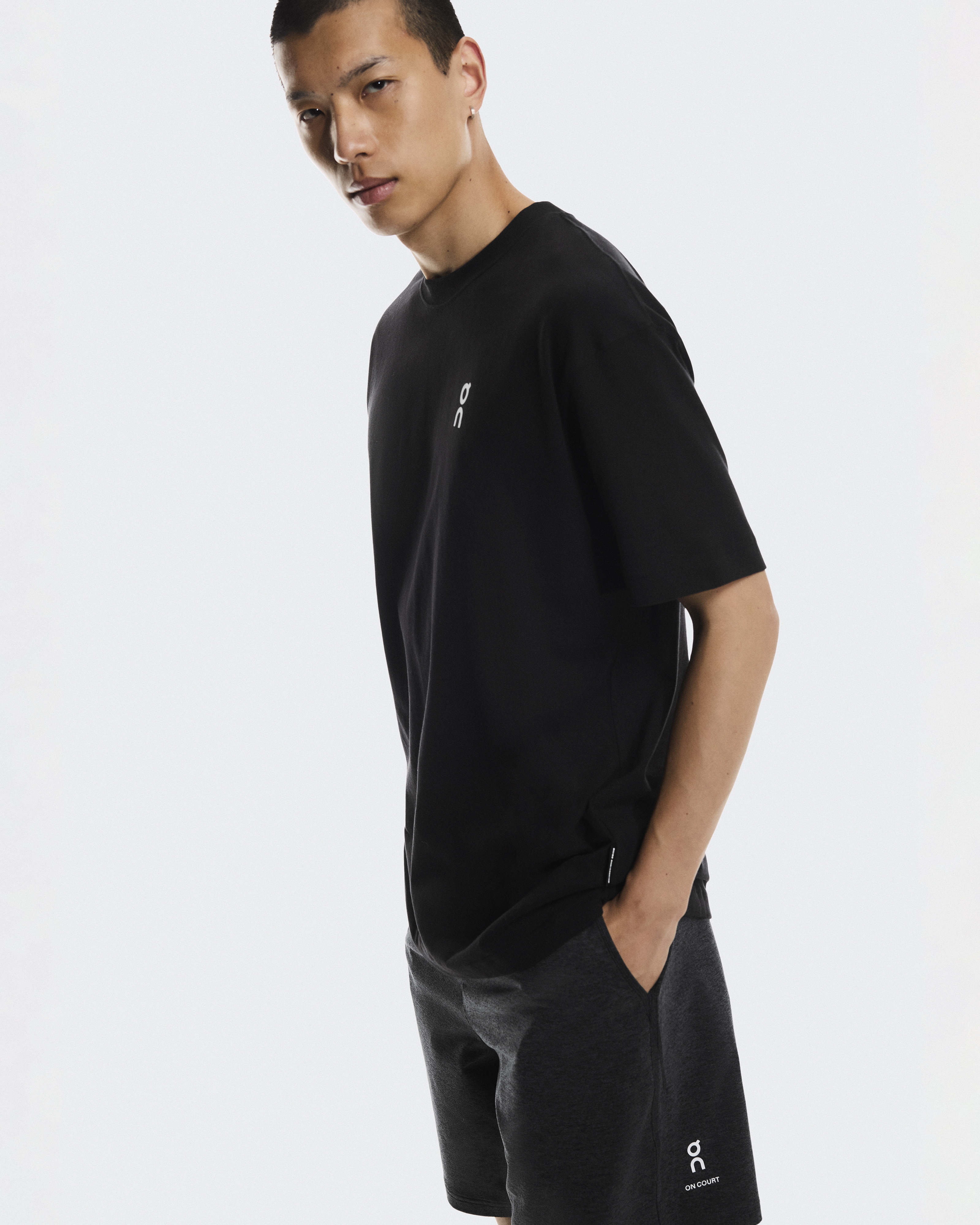 クラブT スマッシュ | クラシックなメンズTシャツ | On 日本