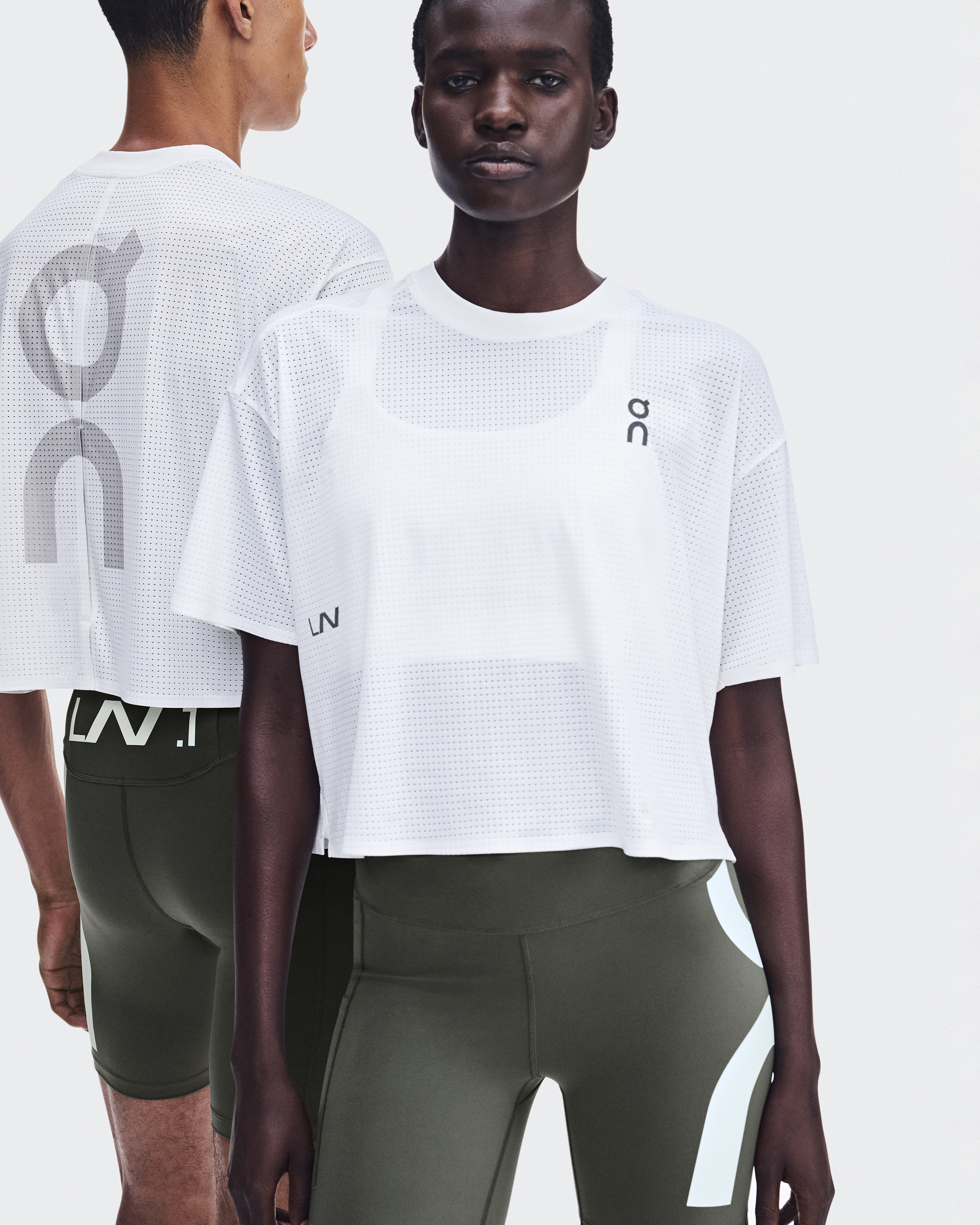 Cropped Run-T LN1 | White | On South Korea Cropped Run-T LN1 | White | On South Korea