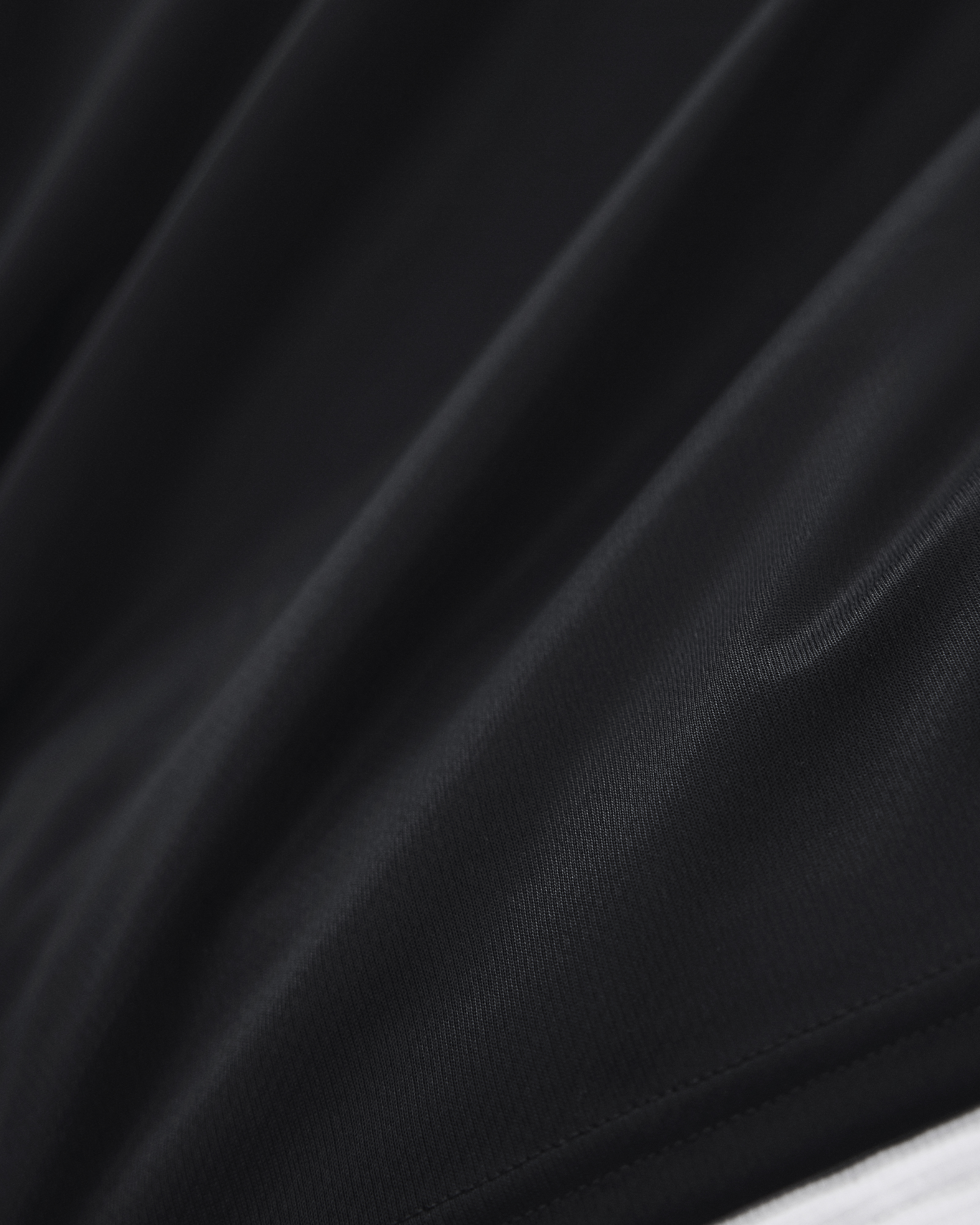 Men's Core 1/4 Zip | Black | On Japan