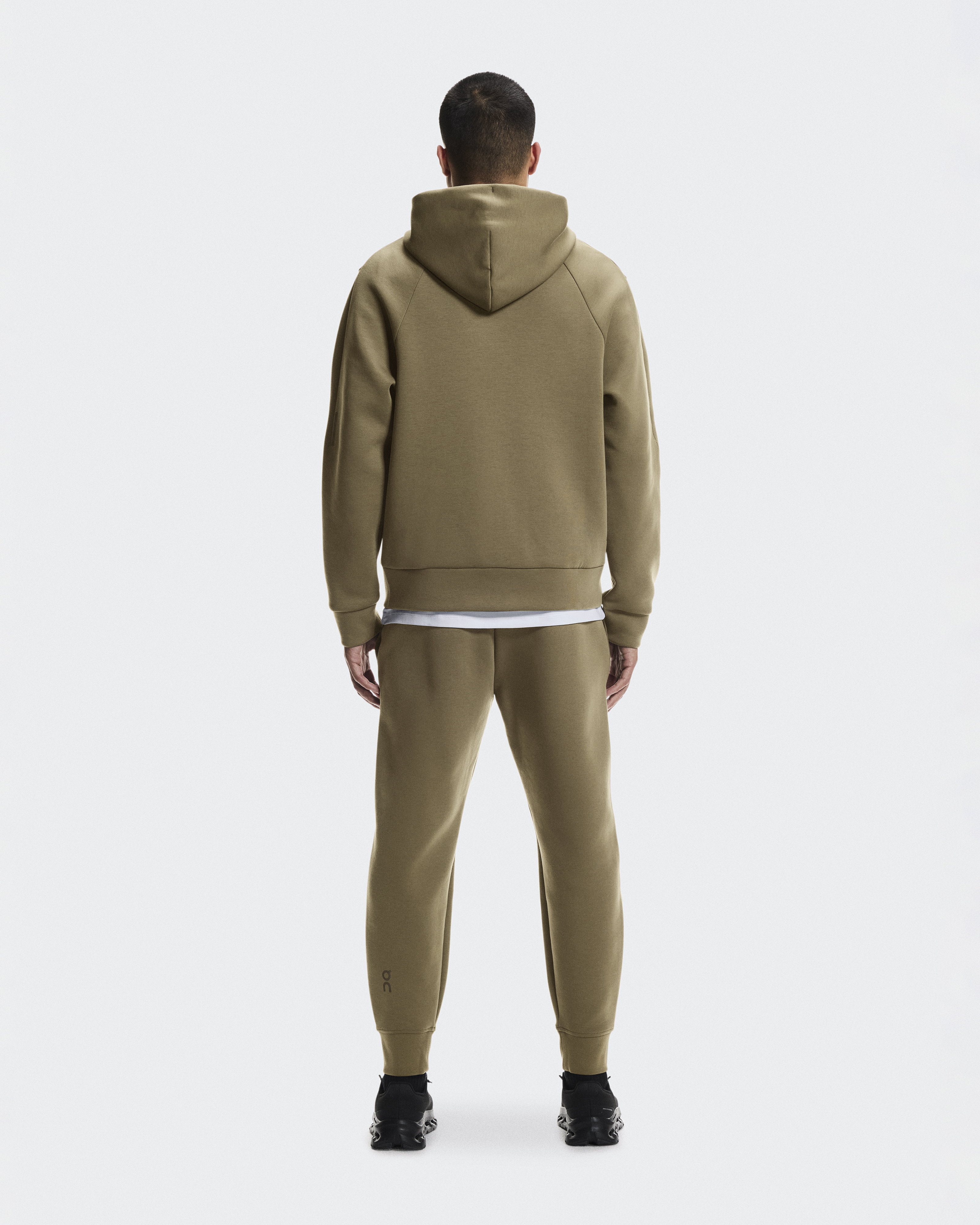 メンズ Focus Tech Zip Hoodie | グリーン | On 日本