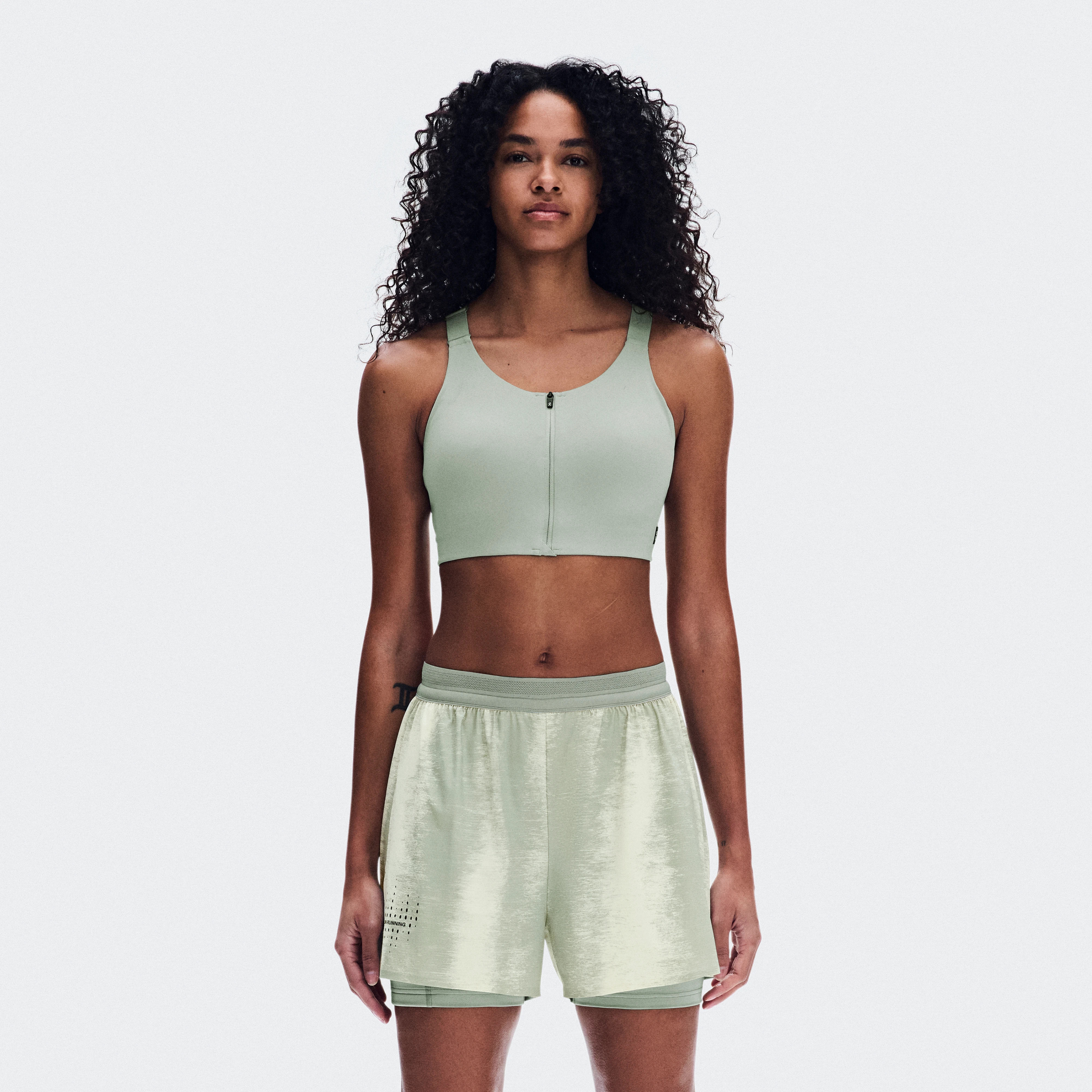 On Performance Shorts Terra Seedling & Tin Women – Performance running, warm weather training Shorts