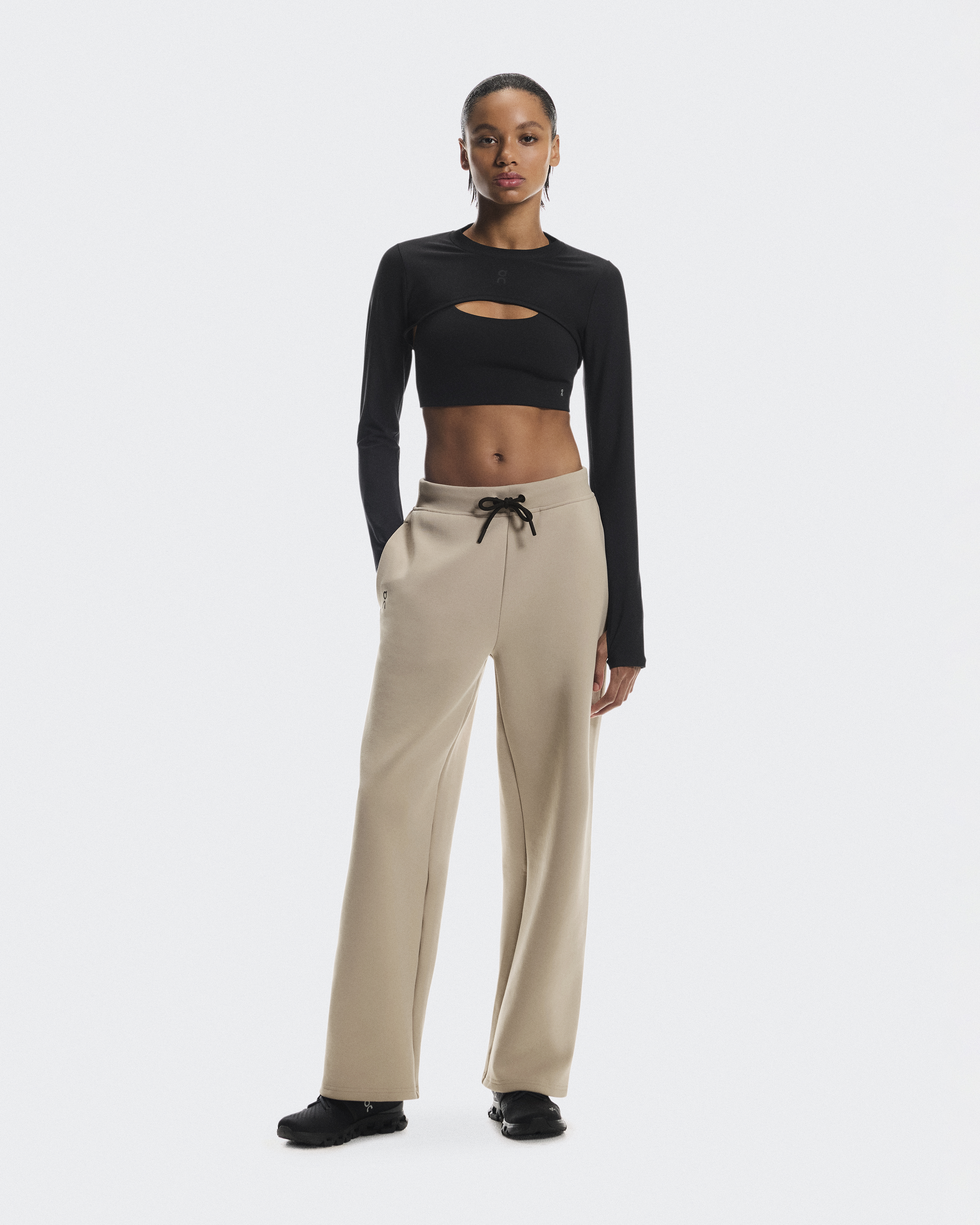 On Women's Focus Tech Sweatpants in Desert, Size: Small, Polyester