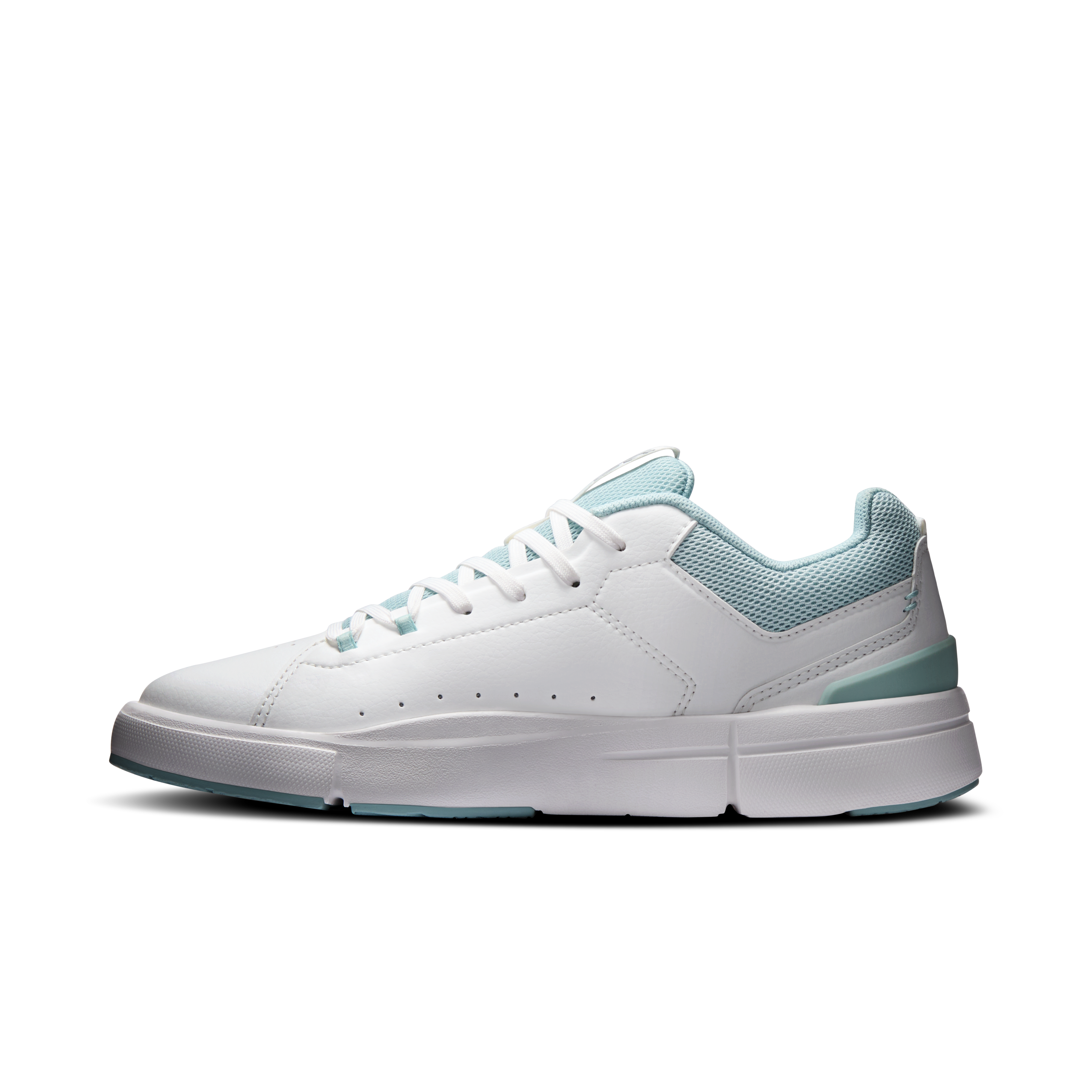 On THE ROGER Youth White & Brook Youth Tennis Shoes